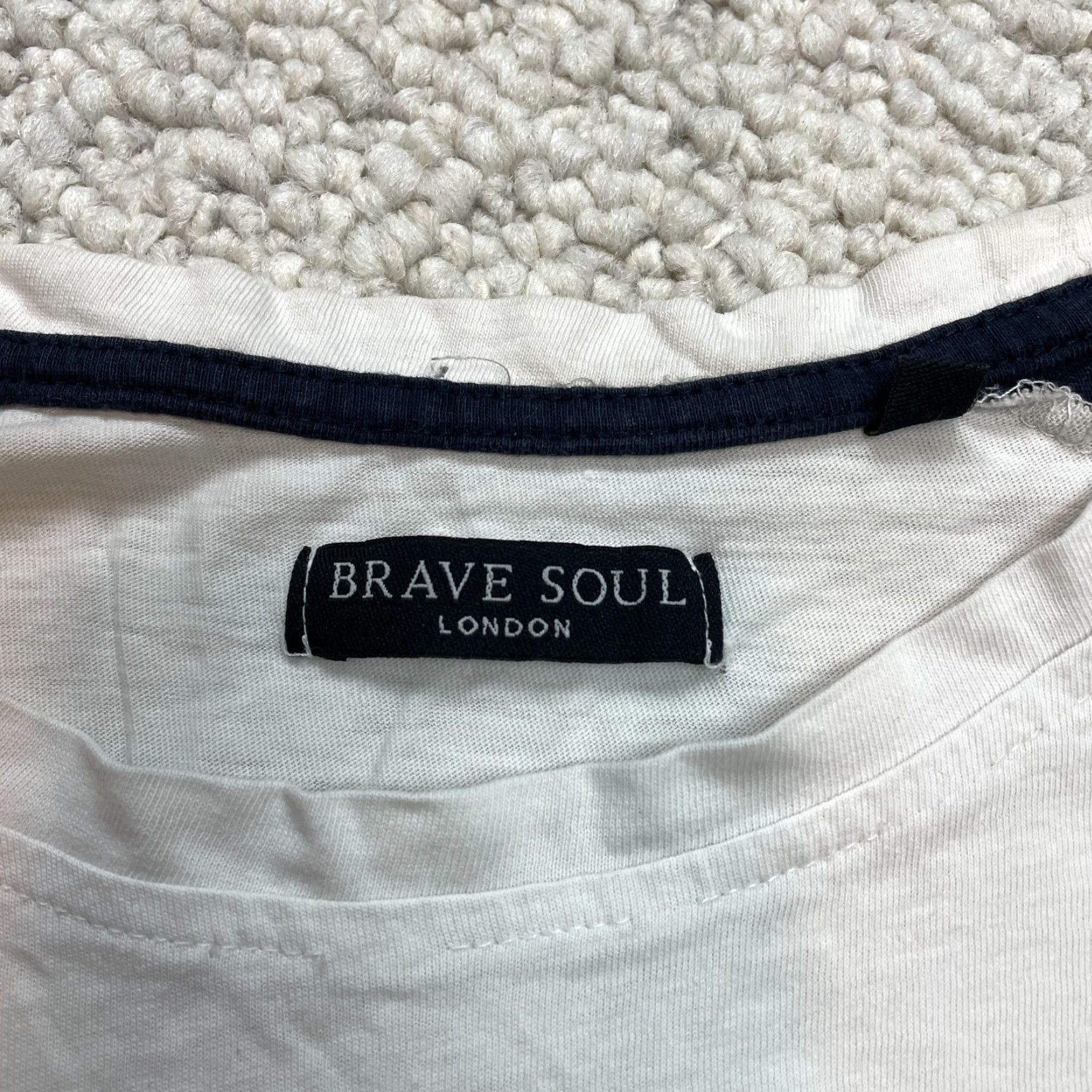 Brave Soul Brave Soul Shirt Mens XL White Blue Logo Basic Short Sleeve Cotton Adult Tee Size US XL / EU 56 / 4 - 3 Thumbnail