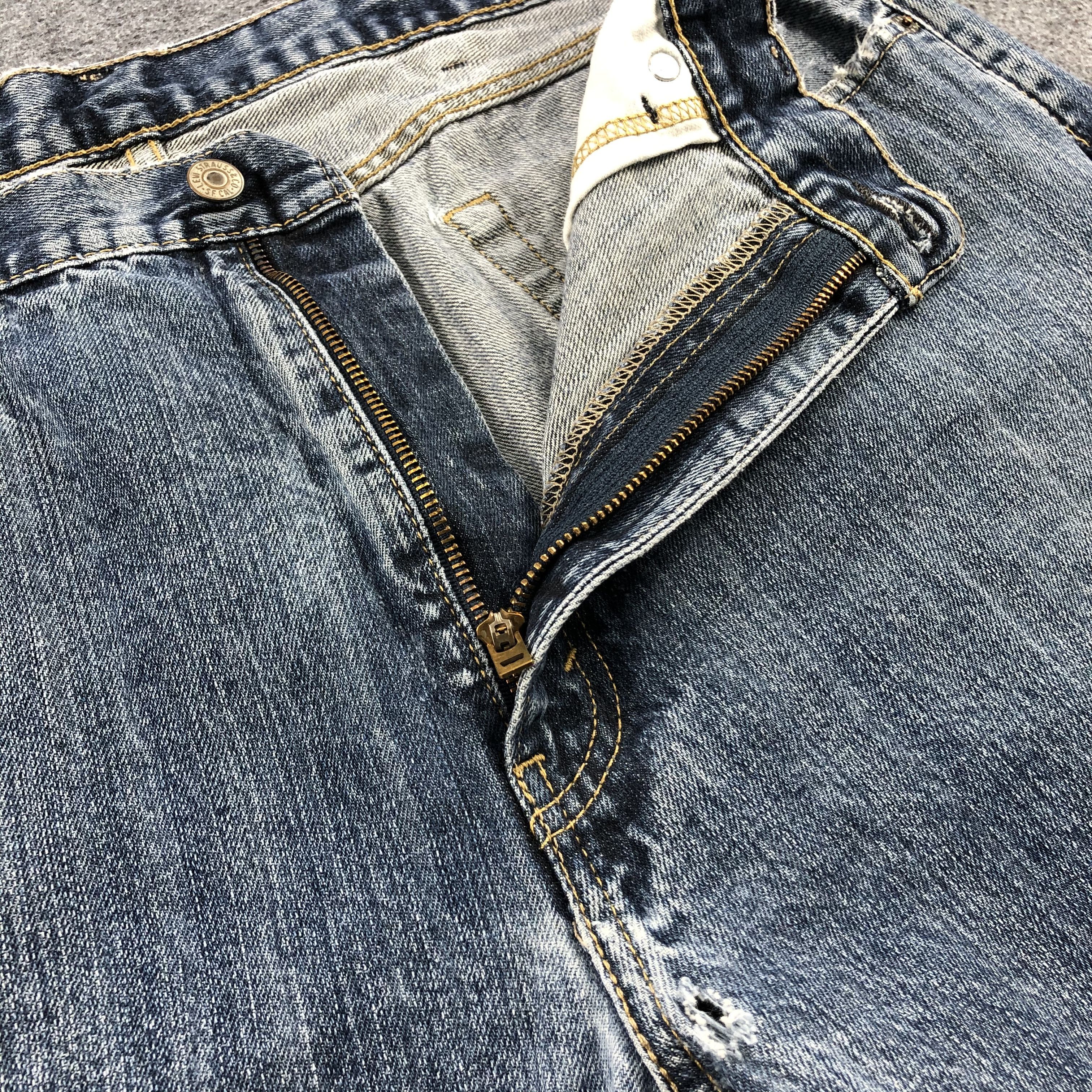 Levi's × Vintage Vintage Blue Wash Levis 505 Jeans-JM1208 Size US 39 - 9 Thumbnail