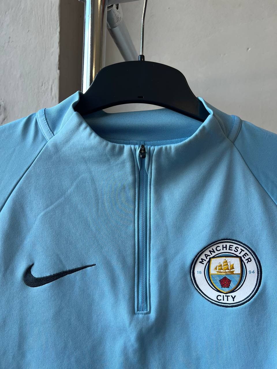 Nike MANCHESTER CITY TRAINING 1/4 ZIP SOCCER FOOTBALL LONG SLEEVE Size US S / EU 44-46 / 1 - 4 Thumbnail