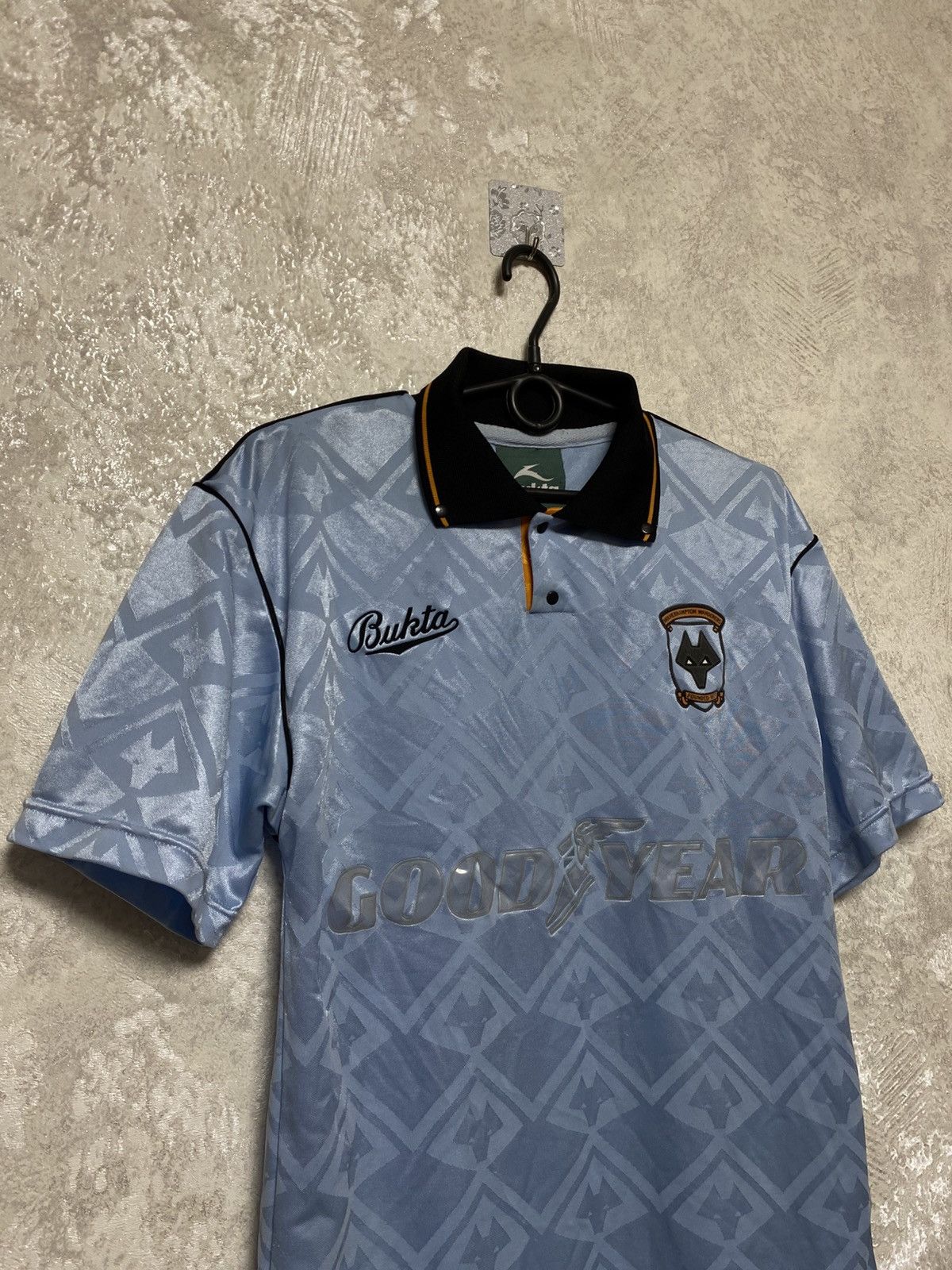 Vintage Bukta Wolverhampton Wanderers FC 1992 soccer jersey Size US S / EU 44-46 / 1 - 3 Thumbnail