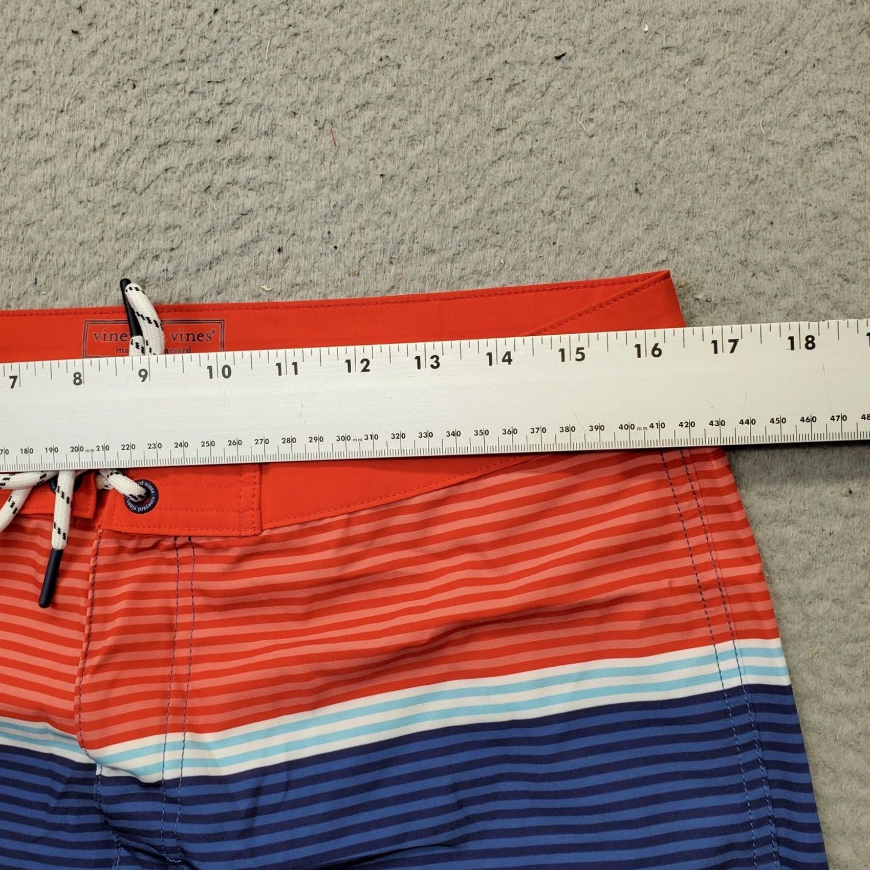 Vineyard Vines VINEYARD VINES Mens Board Shorts 32 Multicolor Striped Performance Surfing Water Polo Mens Size 32 Board Shorts Size US XS / EU 42 / 0 - 5 Thumbnail