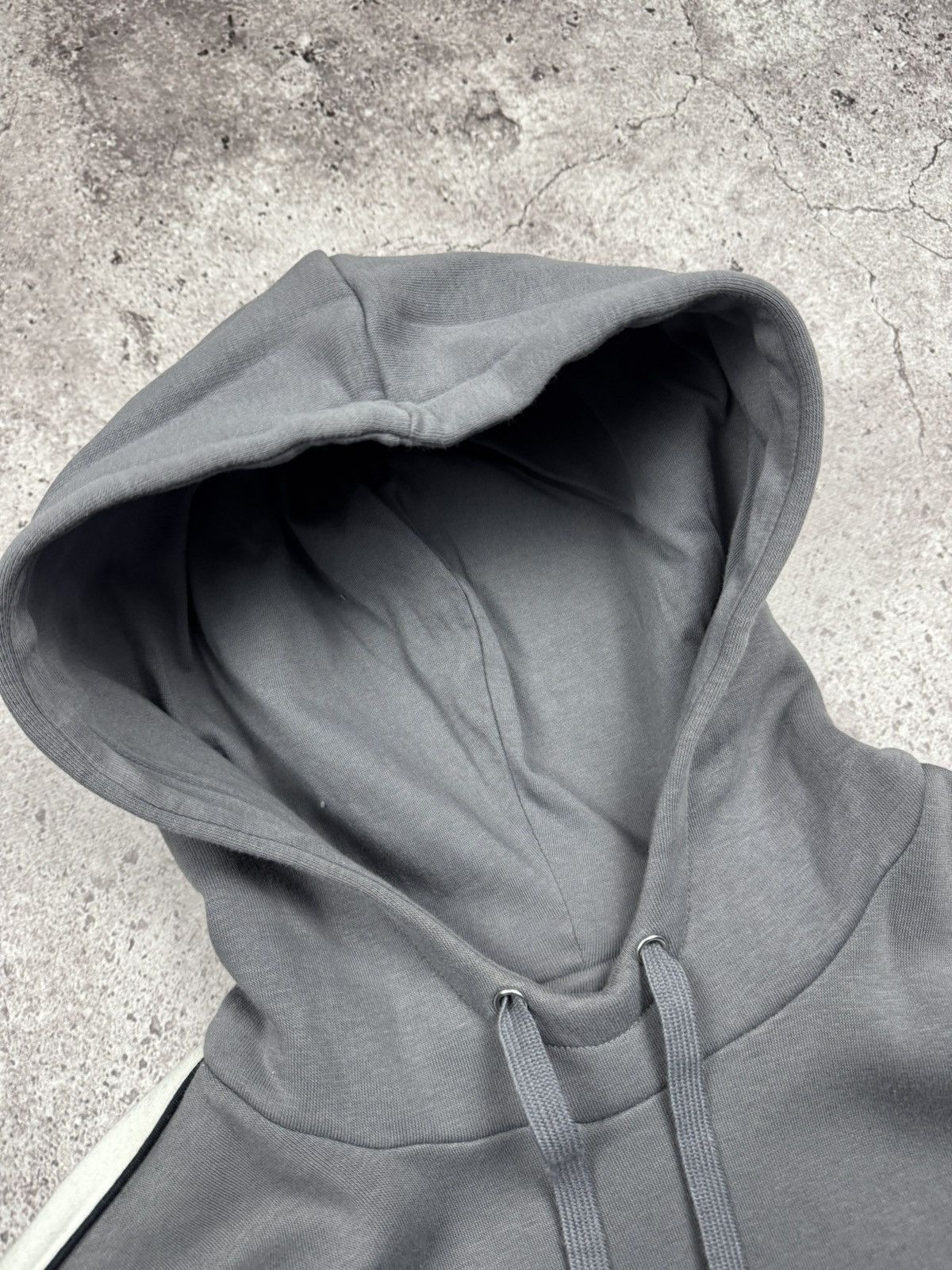 Nike Vintage Nike Big Spellout Logo Hoodie Y2K Drill Japanesse Size US L / EU 52-54 / 3 - 5 Thumbnail