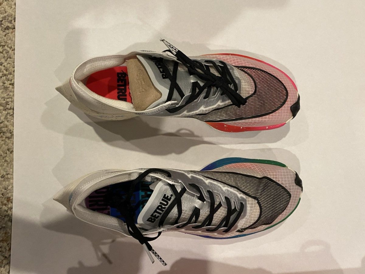 Nike Nike Zoom X Vaporfly Next % “Be True” Size 10 DS Size US 10 / EU 43 - 3 Thumbnail