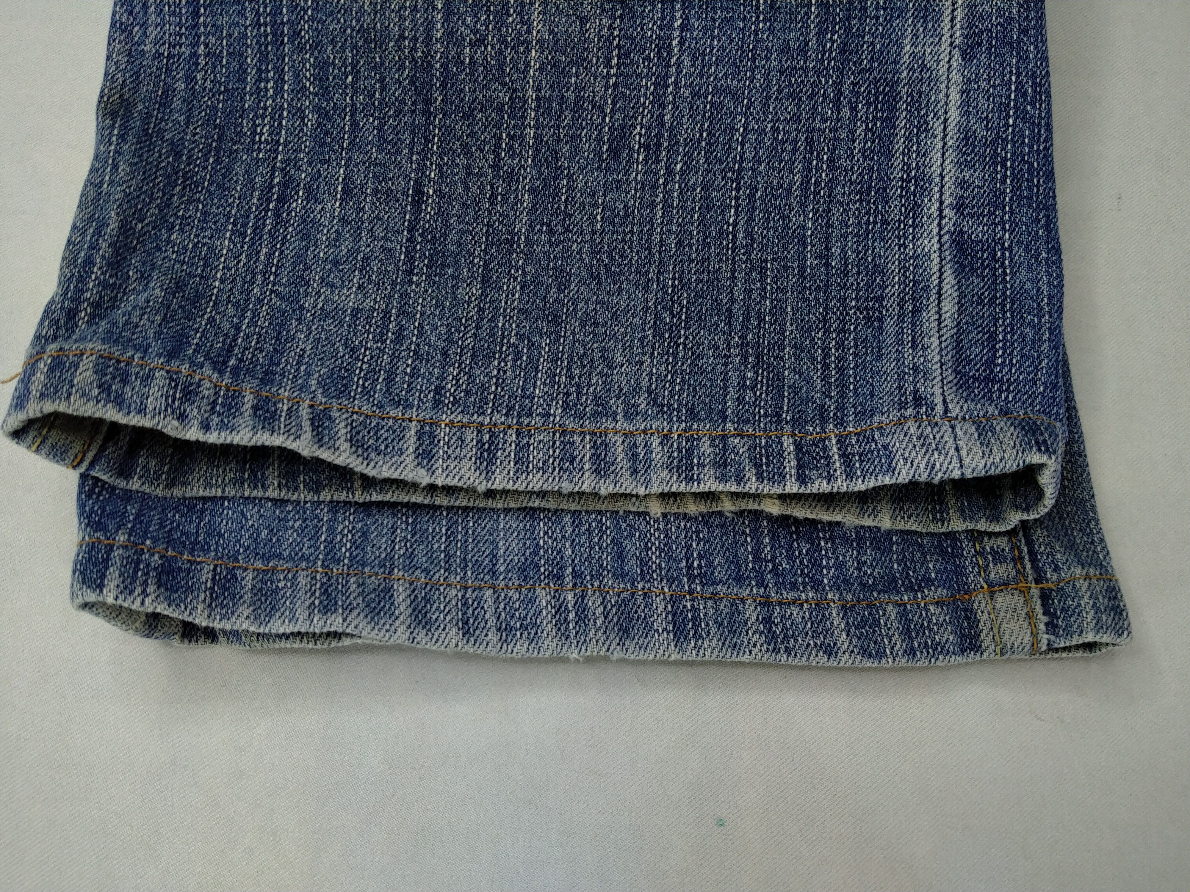 Levi's Distressed Blue Vintage Levi's 523 Jeans 33x28 Denim -JG011 Size US 33 - 10 Thumbnail