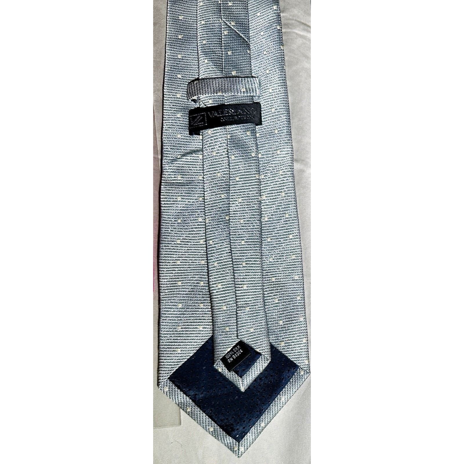 Other 3 Silk Ties Blue Gold Paisley Silver Dot Cream Medallion Size ONE SIZE - 6 Thumbnail