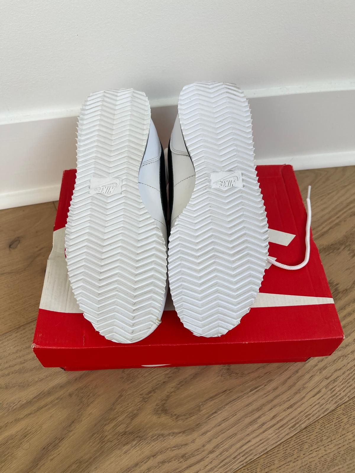 Nike Nike Corteiz Low Size US 5 / EU 37 - 6 Thumbnail