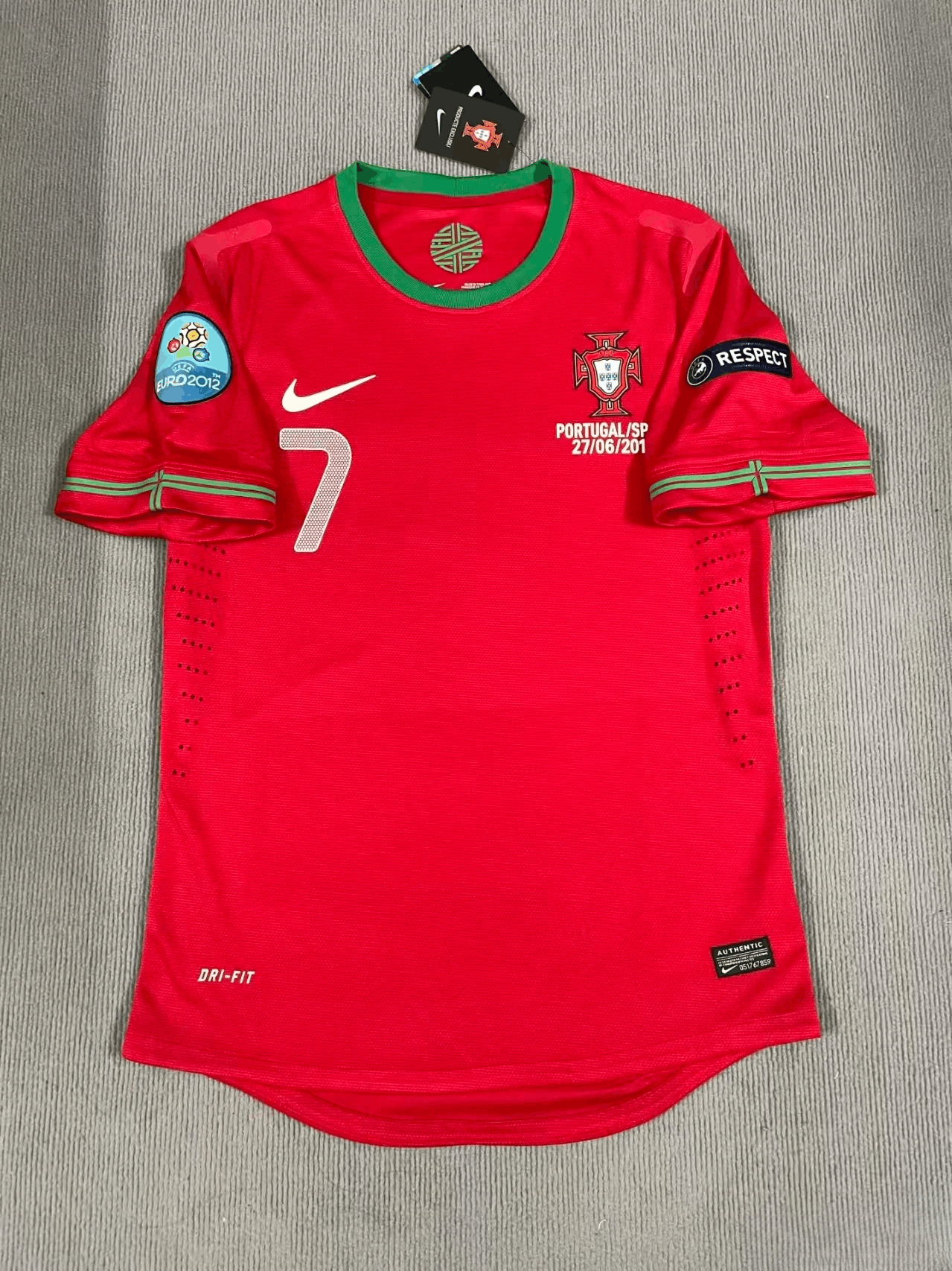 Other 2012 Portugal #7 C Ronaldo Jersey Size US L / EU 52-54 / 3 - 1 Thumbnail