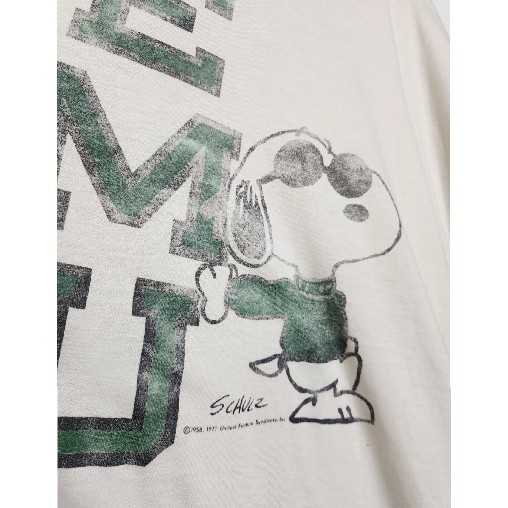 Vintage VINTAGE Snoopy EMU Oversized Single Stitch Sleep Shirt Distressed Faded Thin White Women One Size T-Shirt Emo Goth Grunge 90s 00s Vintage Size ONE SIZE - 6 Thumbnail