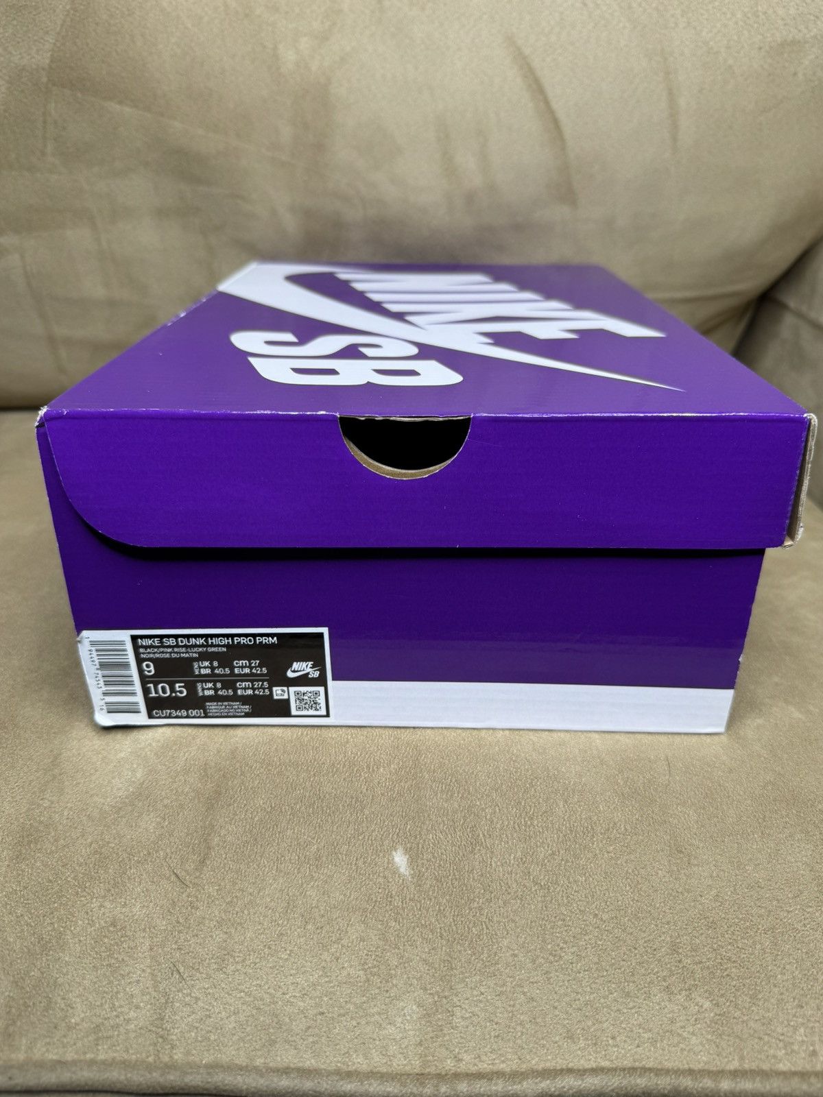 Nike SB Nike SB Dunk High ‘Invert Celtics’ - size 9 Size US 9 / EU 42 - 8 Thumbnail