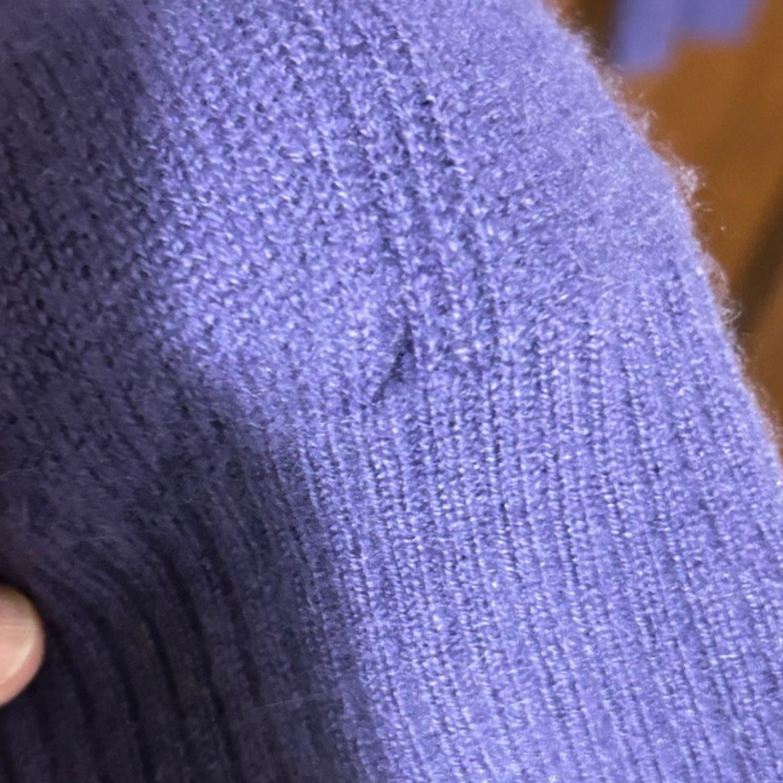 1901 1901 Men’s Purple 100% Cashmere V-Neck Sweater Size M Size US M / EU 48-50 / 2 - 5 Thumbnail