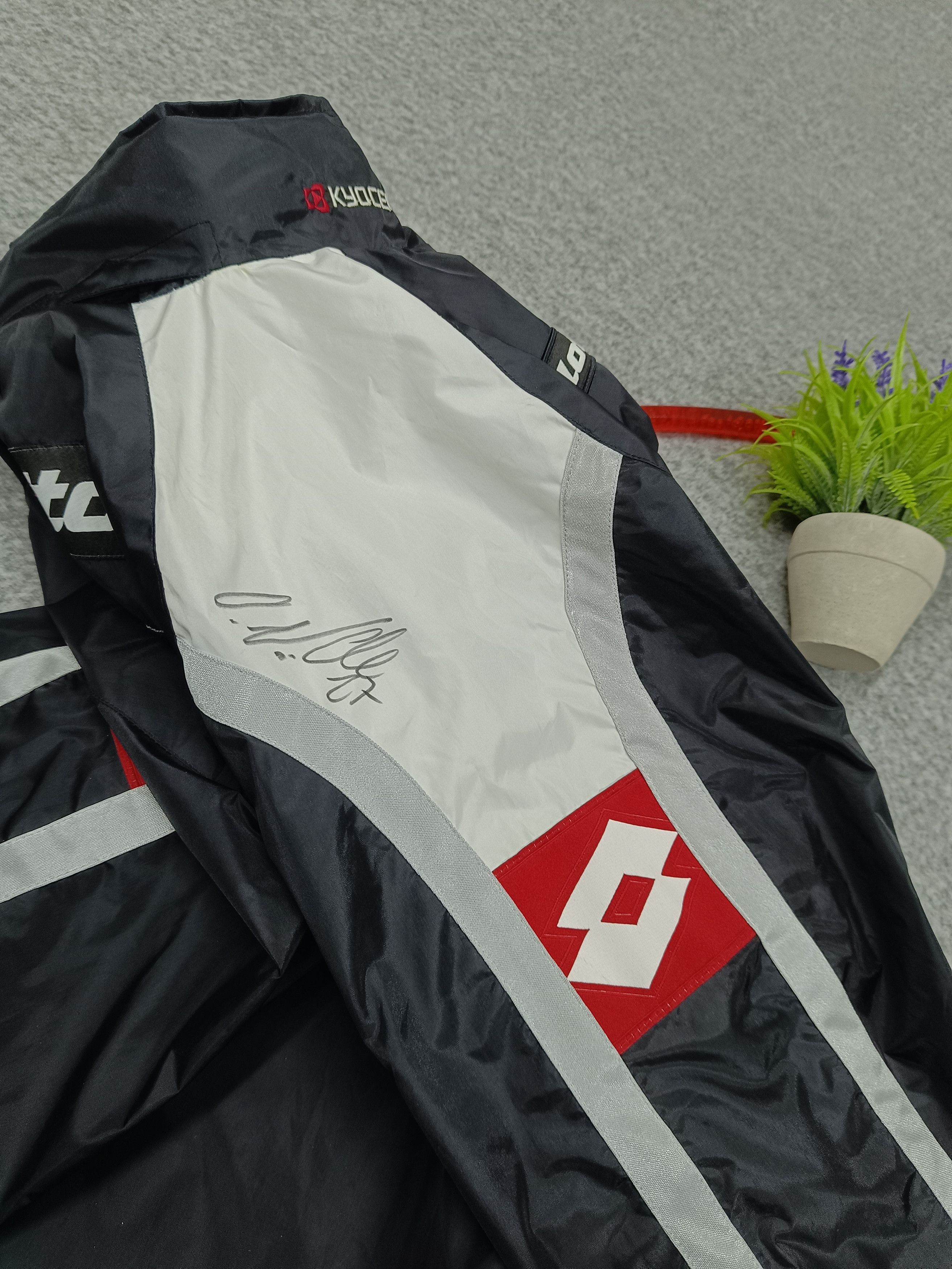Lotto Sport 2006-08 Borussia Lotto Jacket M Signed Oliver Neuville 27 Size US M / EU 48-50 / 2 - 6 Thumbnail