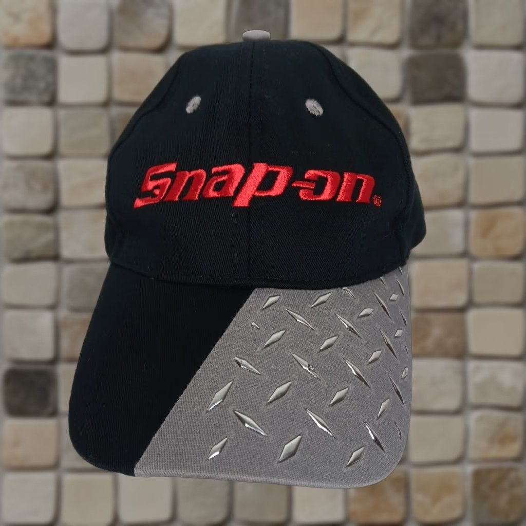 Vintage Snap On Tools Hat Black Canvas Strap Back Cap Red Logo Silver Metallic Size ONE SIZE - 1 Thumbnail