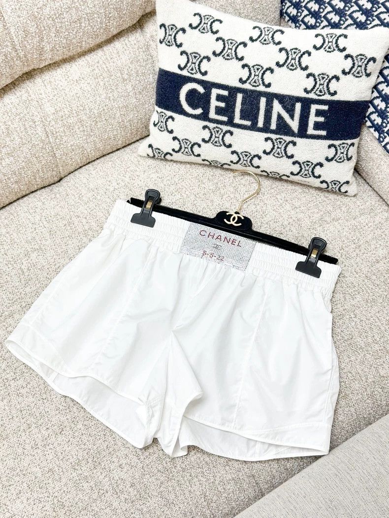 Chanel Chanel Rhinestone letter logo shorts Size 24" / US 00 / IT 34 - 2 Thumbnail