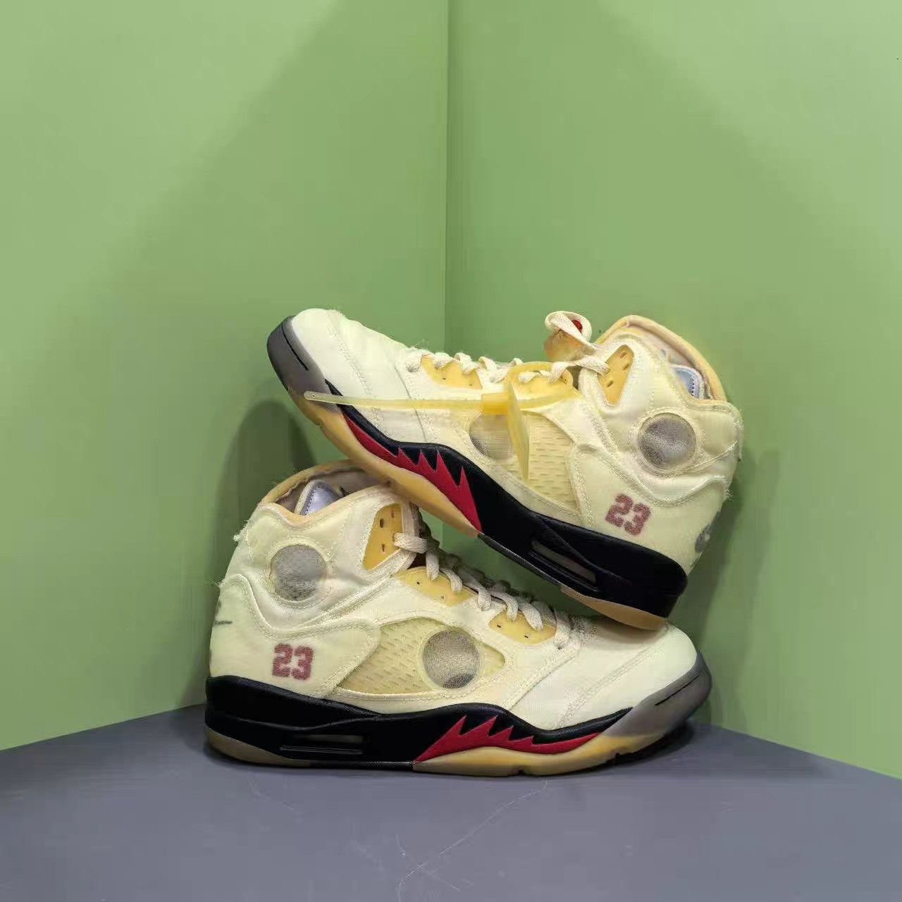 Jordan Brand Off-White x Air Jordan 5 White Muslin Basketball Shoes K15 Size US 10 / EU 43 - 4 Thumbnail