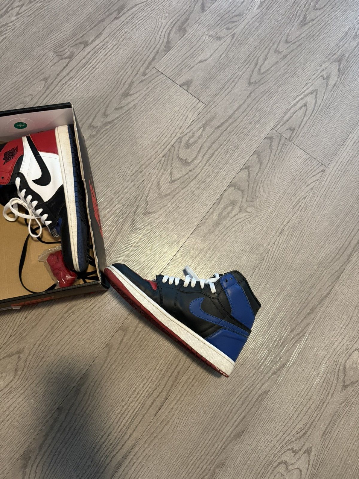 Jordan Brand Top 3 jordan 1s Size US 9.5 / EU 42-43 - 5 Thumbnail