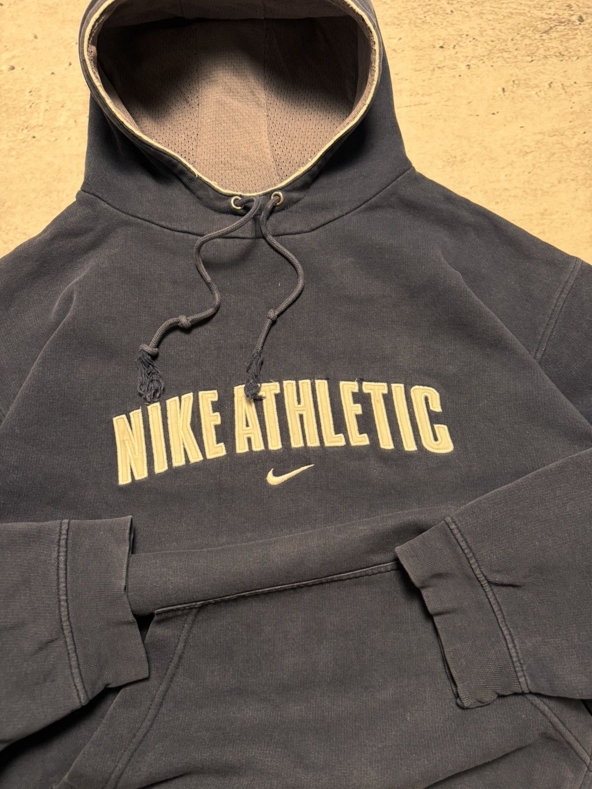 Nike × Vintage NIKE VINTAGE CENTER LOGO OVERSIZE BOXY HOODIE Size US M / EU 48-50 / 2 - 4 Thumbnail