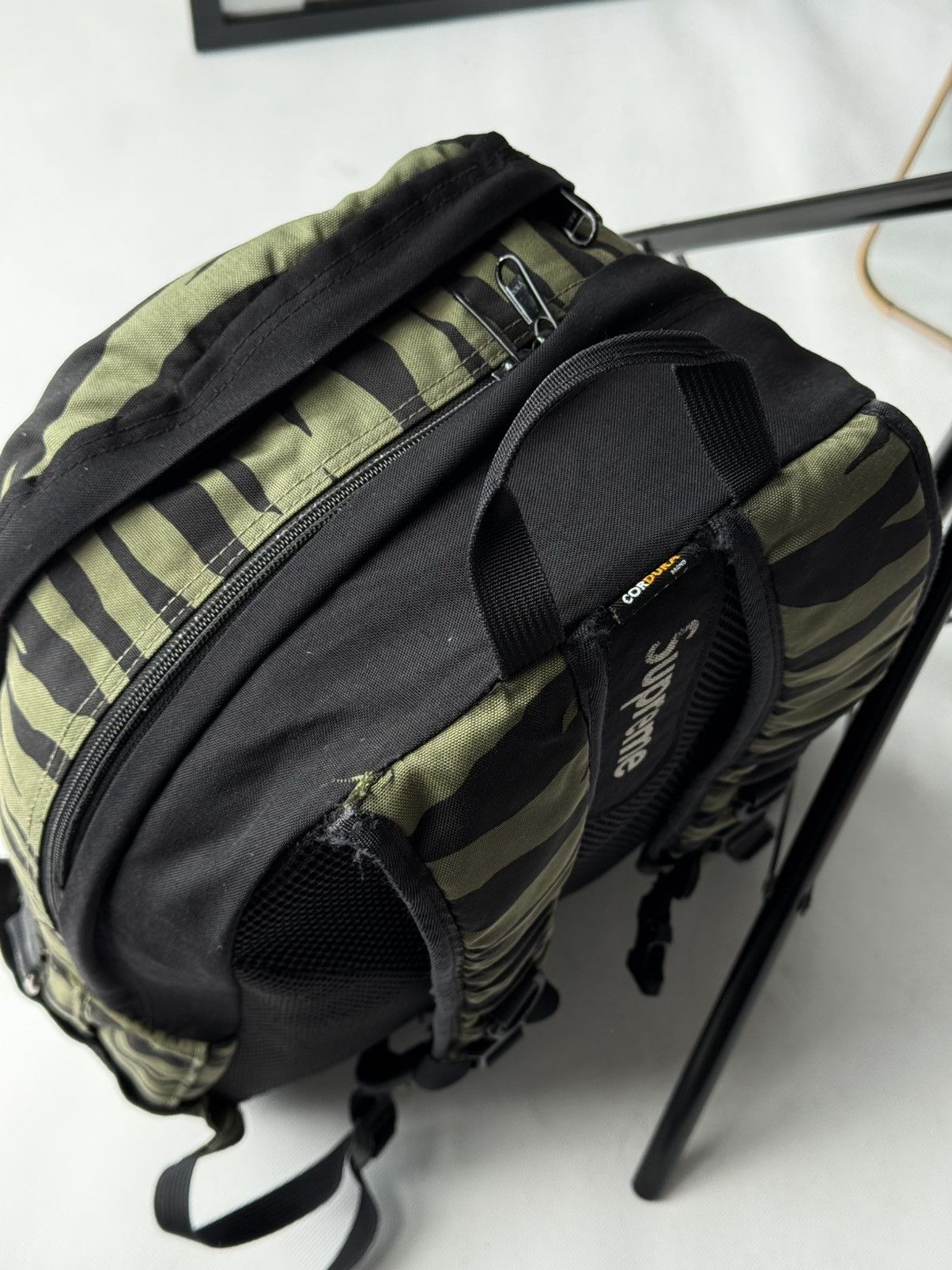 Supreme Vintage Archive Supreme 00s Box Logo Olive Zebra Backpack Size ONE SIZE - 23 Thumbnail