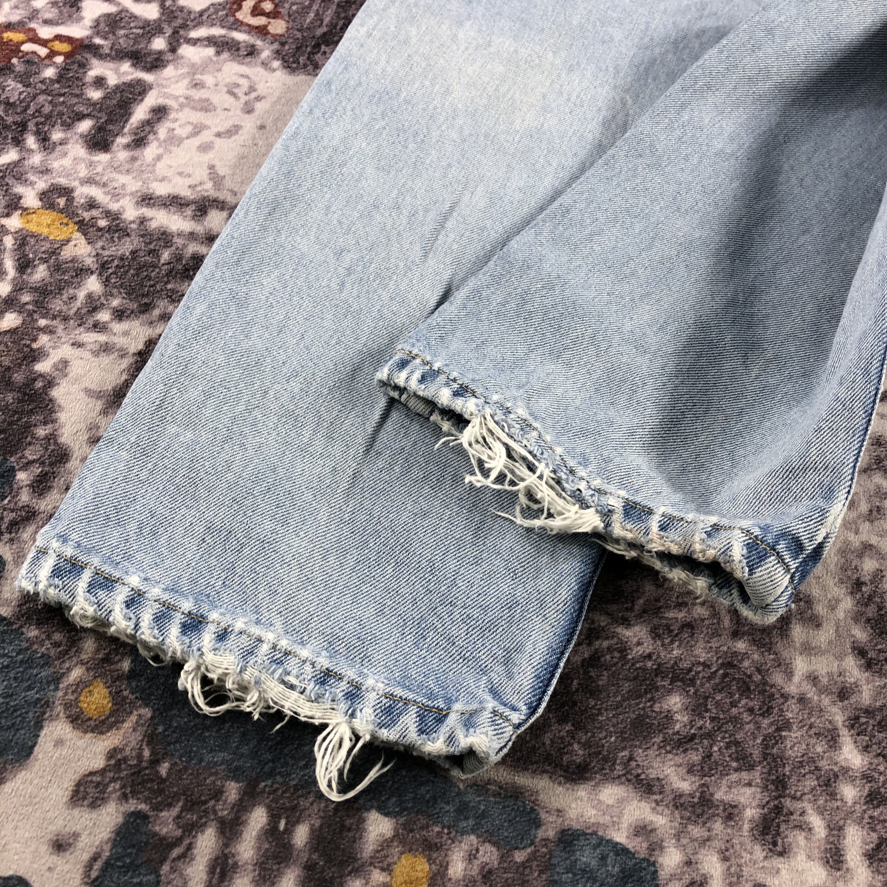 Levi's × Vintage Vintage 90s Light Wash Levis 550 Jeans-JM3003 Size US 28 / EU 44 - 4 Thumbnail