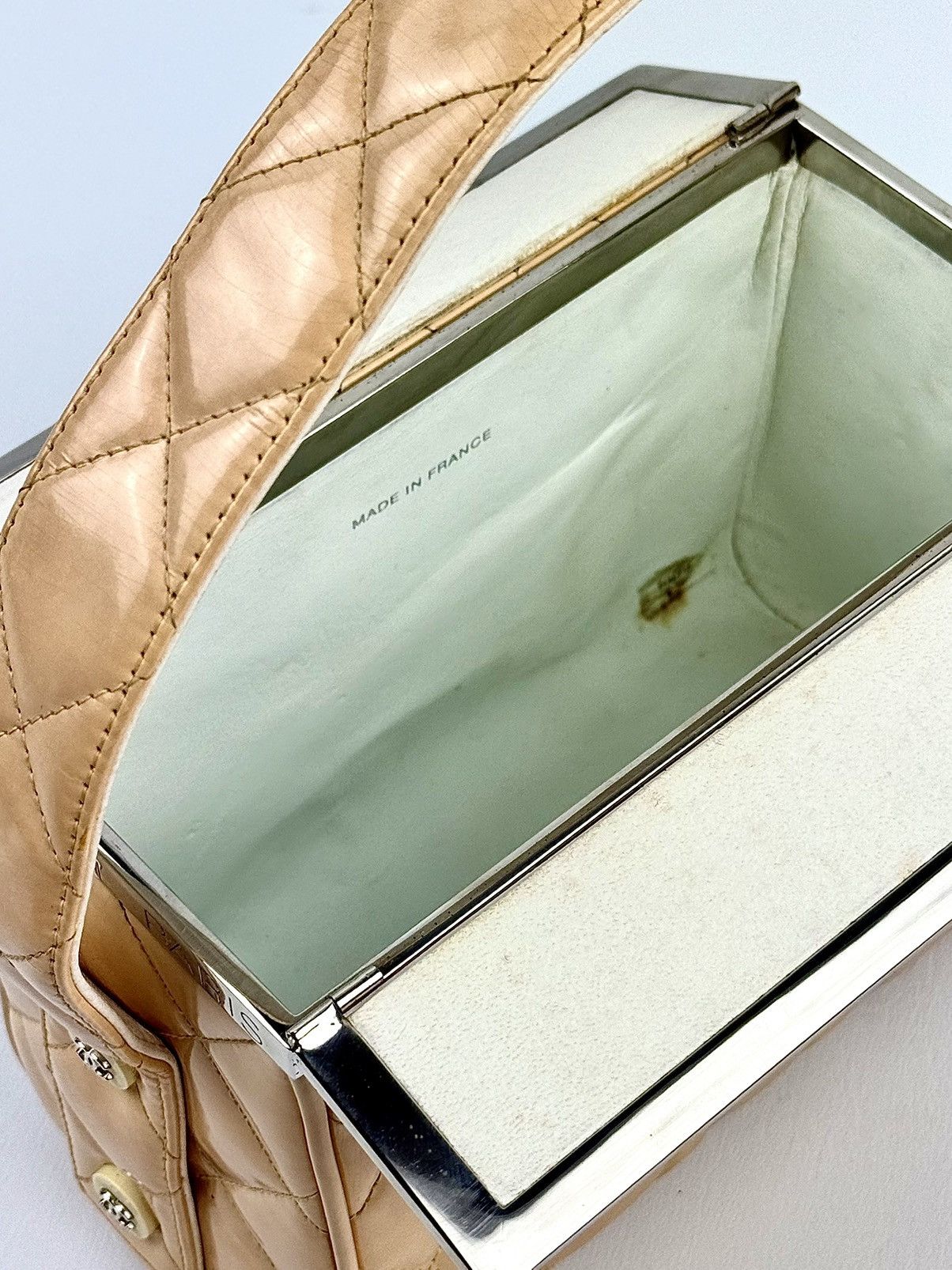 Chanel Chanel - SS/96 - Creme - Quilted - Patent - Runway - Box Bag Size ONE SIZE - 15 Thumbnail