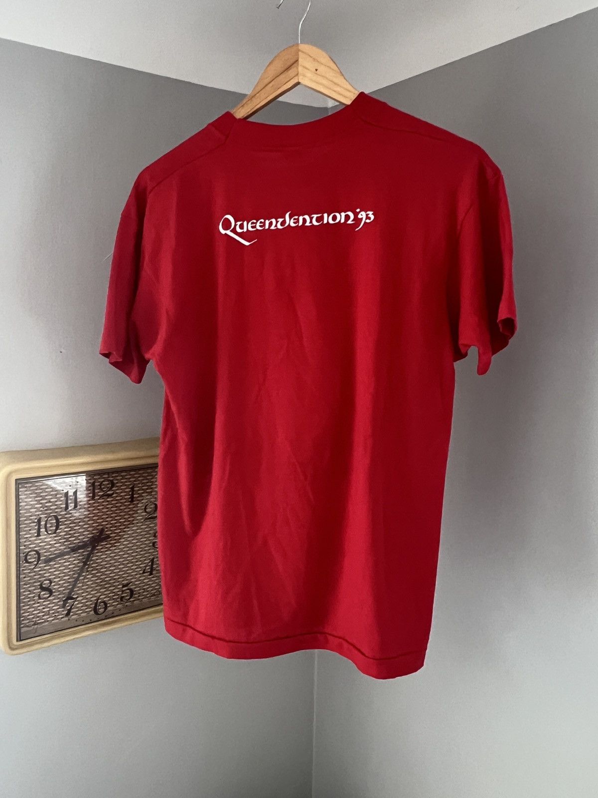 Band Tees × Vintage 90s Queen Royal Vision Club T-Shirt Red Size Large Size US L / EU 52-54 / 3 - 3 Thumbnail
