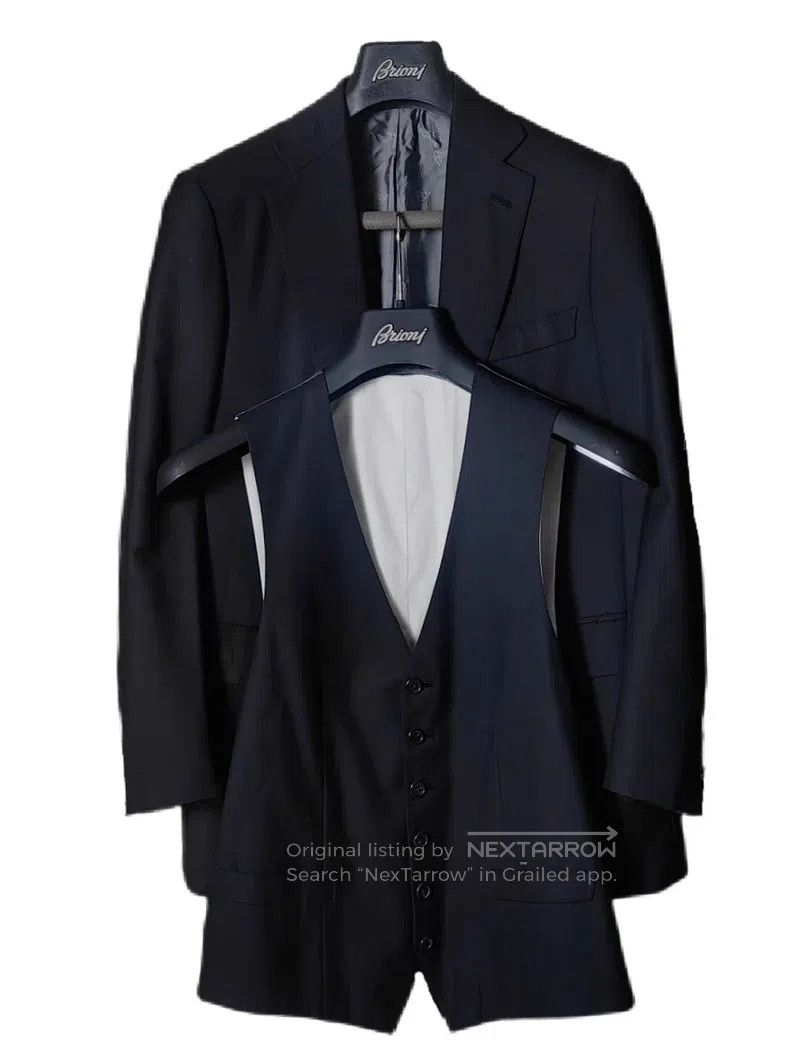 Brioni Brioni Wool and silk vest two-piece suit Size US S / EU 44-46 / 1 - 1 Thumbnail