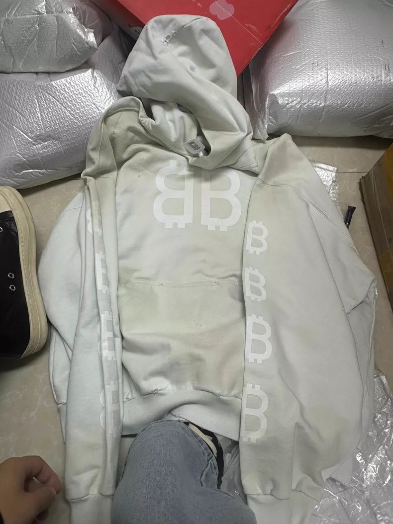 Balenciaga Balenciaga Distressed Double B Hoodie Size US XS / EU 42 / 0 - 1 Thumbnail