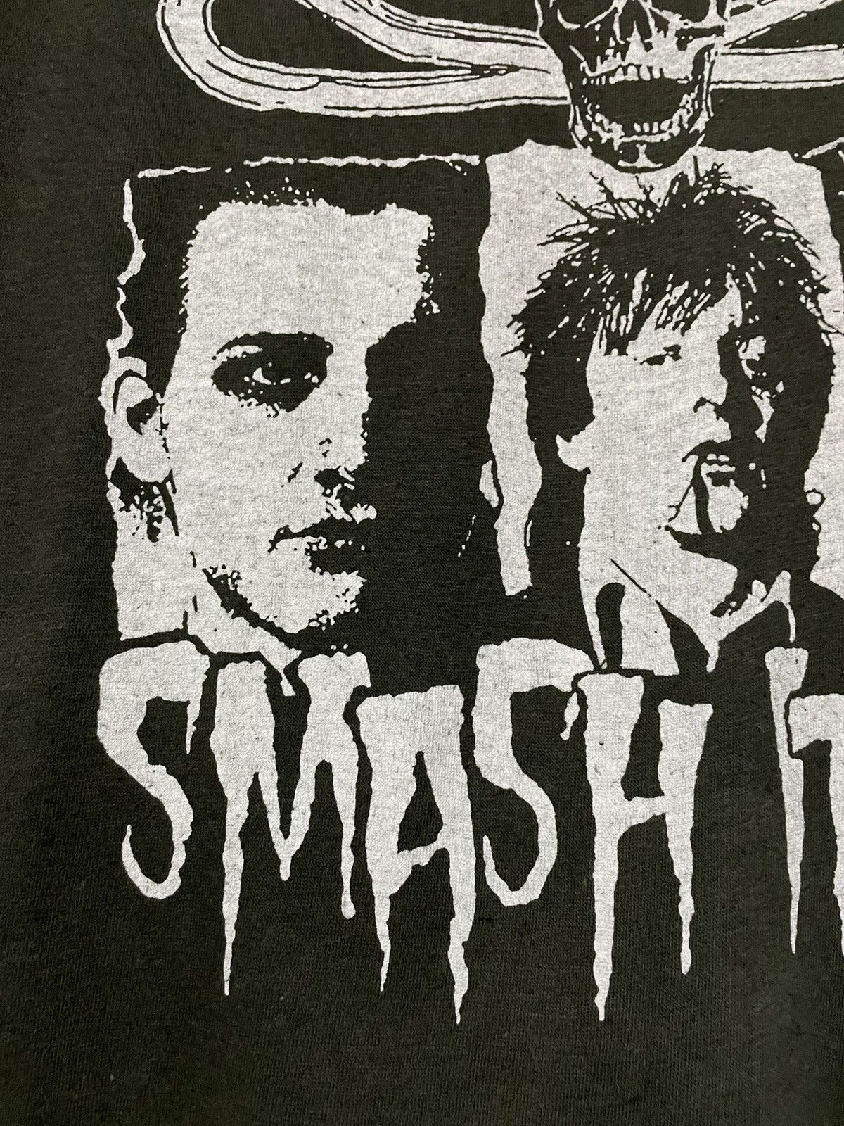 Vintage Vintage 90s The Damned Smash It Up Og Punk Sunfaded Tshirt Size US M / EU 48-50 / 2 - 13 Thumbnail