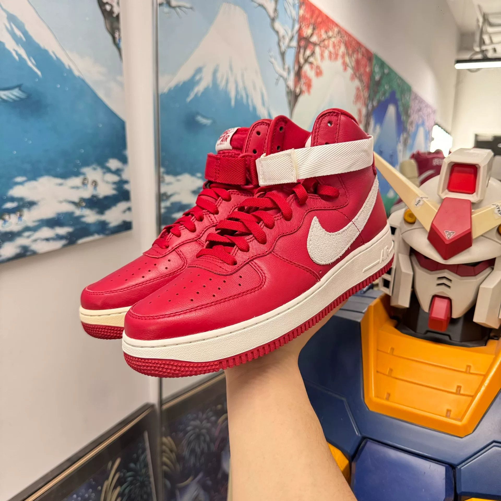 Nike Nike Red Hitop Sneakers 9.5 Men Size US 9.5 / EU 42-43 - 1 Thumbnail