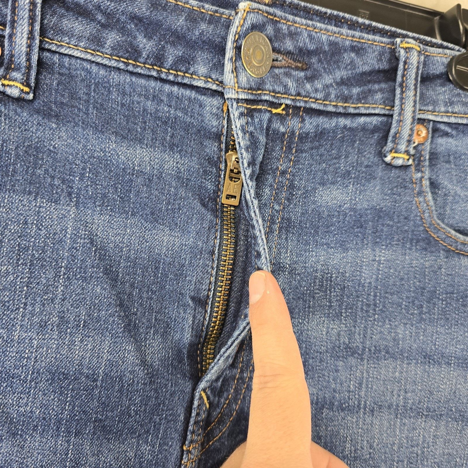 American Eagle Outfitters American Eagle Original Straight Jeans 33x30 (Fits 35x28) Size US 33 - 3 Thumbnail