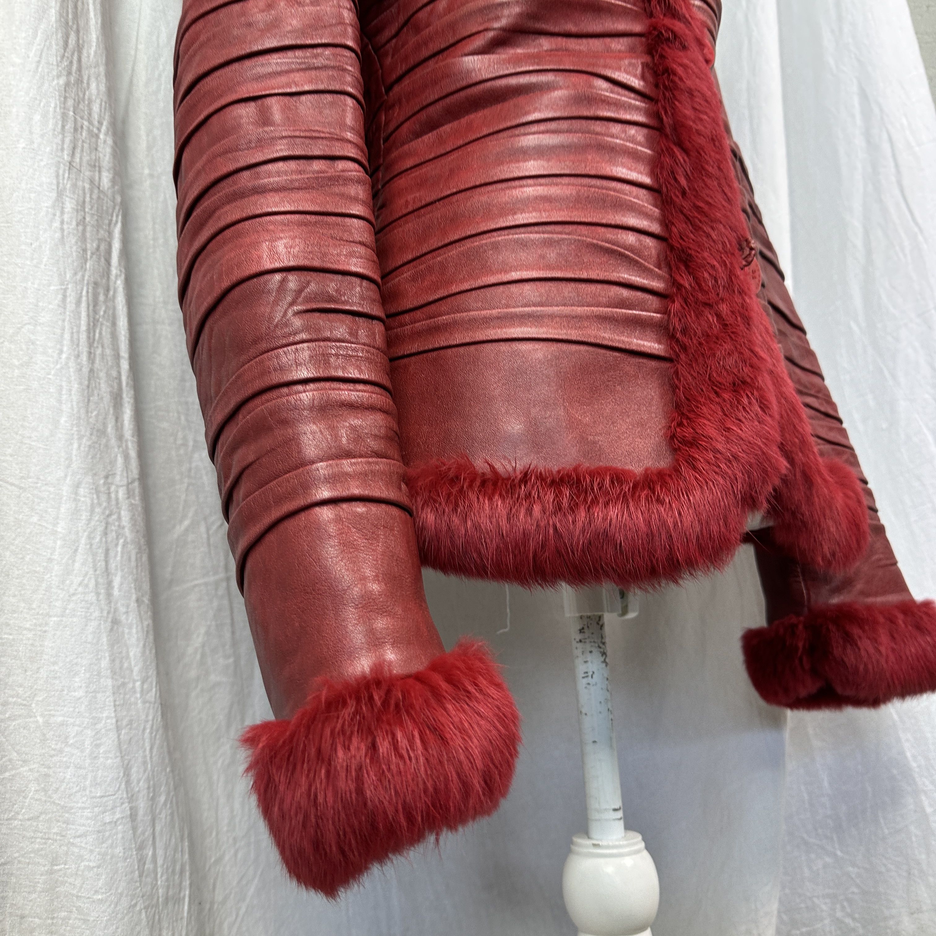 Vintage Vintage Avant Garde Leather Ruffled Real Fur Trim 90s Jacket Size L / US 10 / IT 46 - 2 Thumbnail