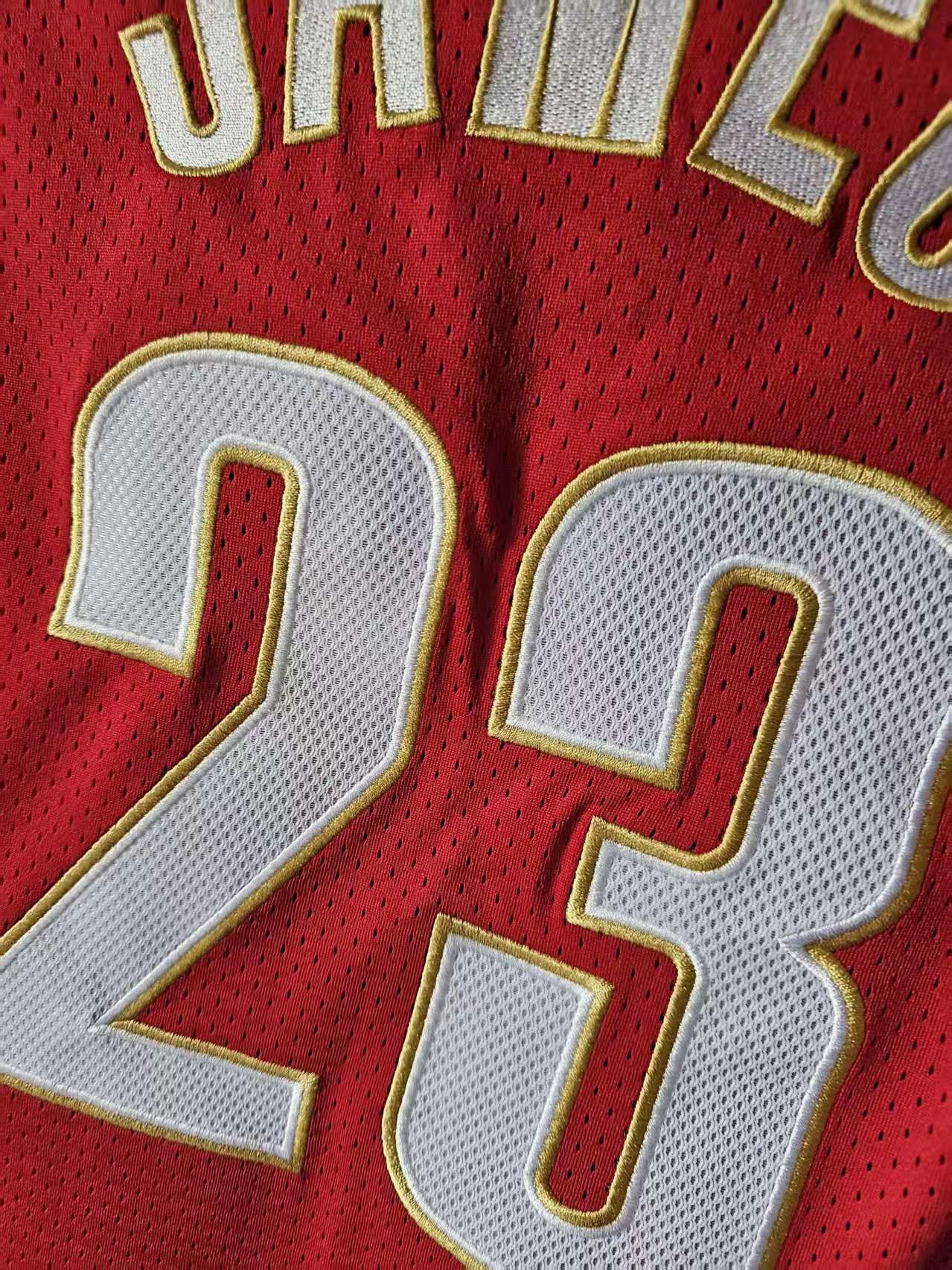 NBA Cleveland Cavaliers LeBron James Jersey Double Stitched L Size US L / EU 52-54 / 3 - 4 Thumbnail