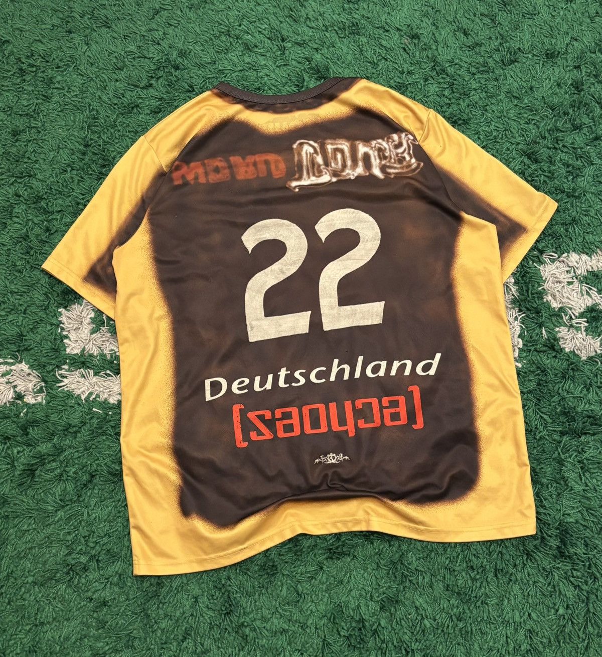Travis Scott Travis Scott Utopia Jersey (Yellow) Size US XL / EU 56 / 4 - 4 Thumbnail