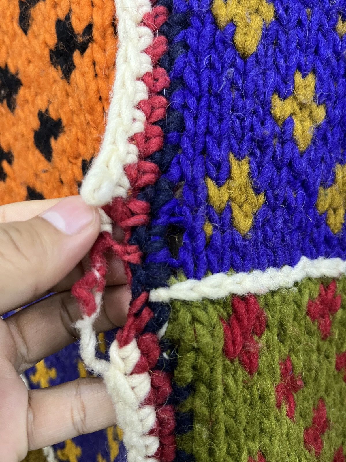 Vintage Vintage Hand Loomed 90's Patch Work Colourful Cardigan Size US M / EU 48-50 / 2 - 9 Thumbnail