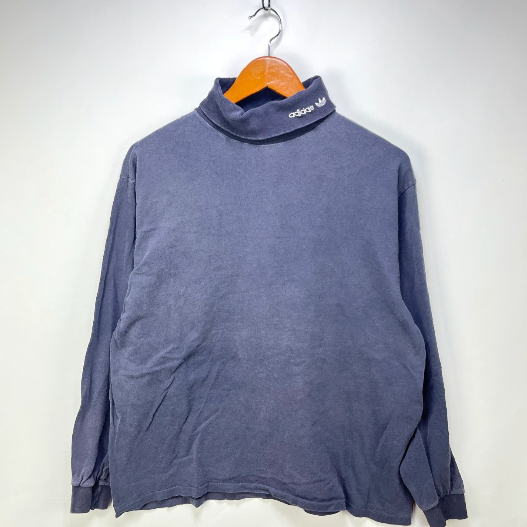 Adidas VINTAGE Adidas Turtleneck Long Sleeve Shirt L Gray 80s Sun Faded Trefoil Logo Men's Regular Knit Cotton Shirt Size US L / EU 52-54 / 3 - 2 Thumbnail