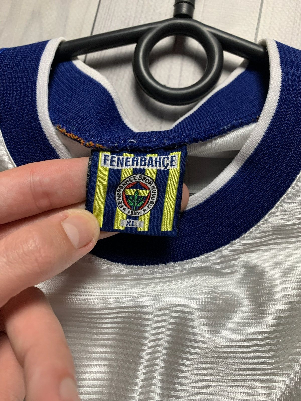 Vintage Vintage Soccer tee Fenerbahce silver rare size XL Size US XL / EU 56 / 4 - 4 Thumbnail