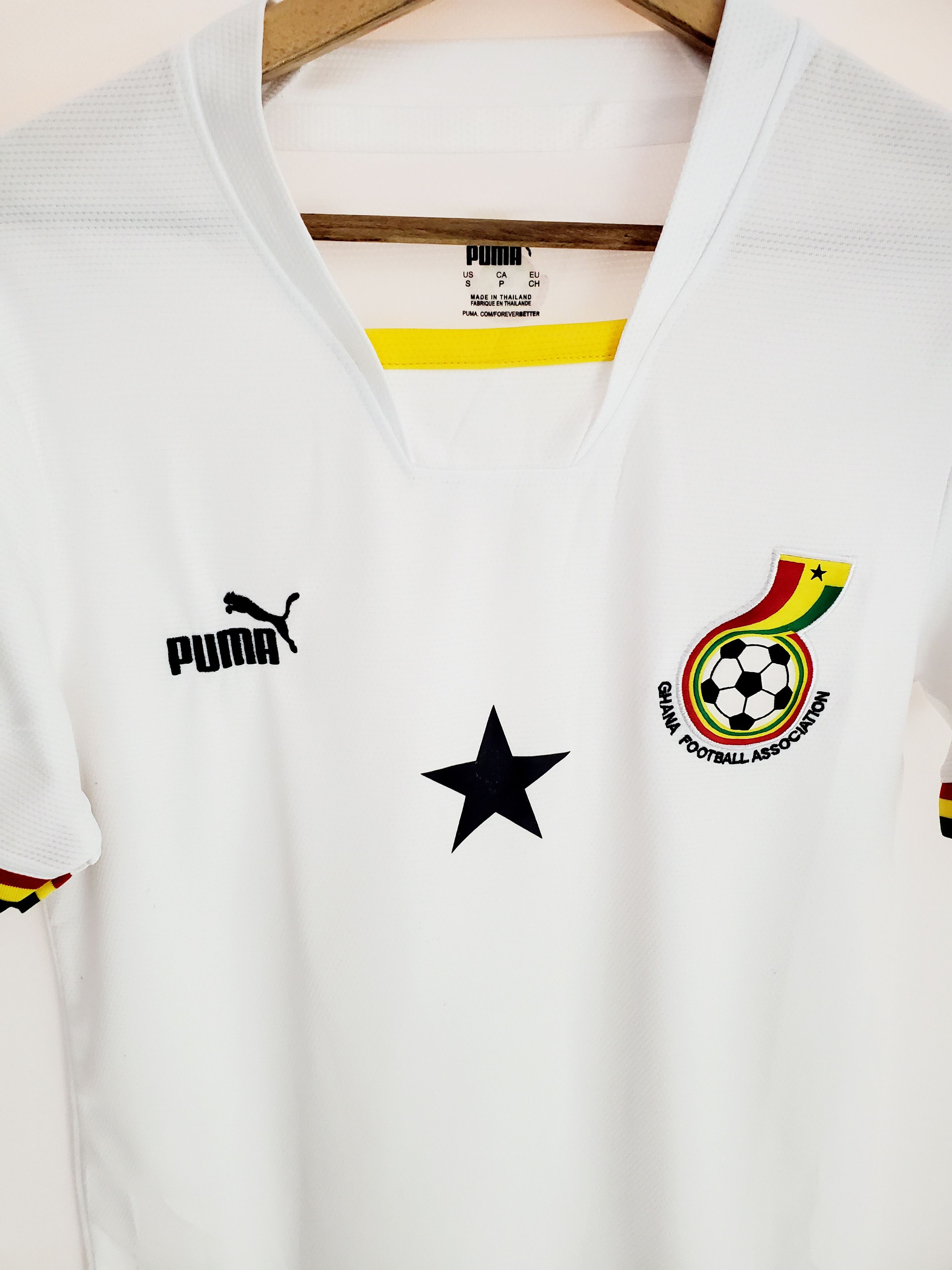 Puma GHANA World Cup 2022 Home soccer Jersey size S Size US S / EU 44-46 / 1 - 2 Thumbnail