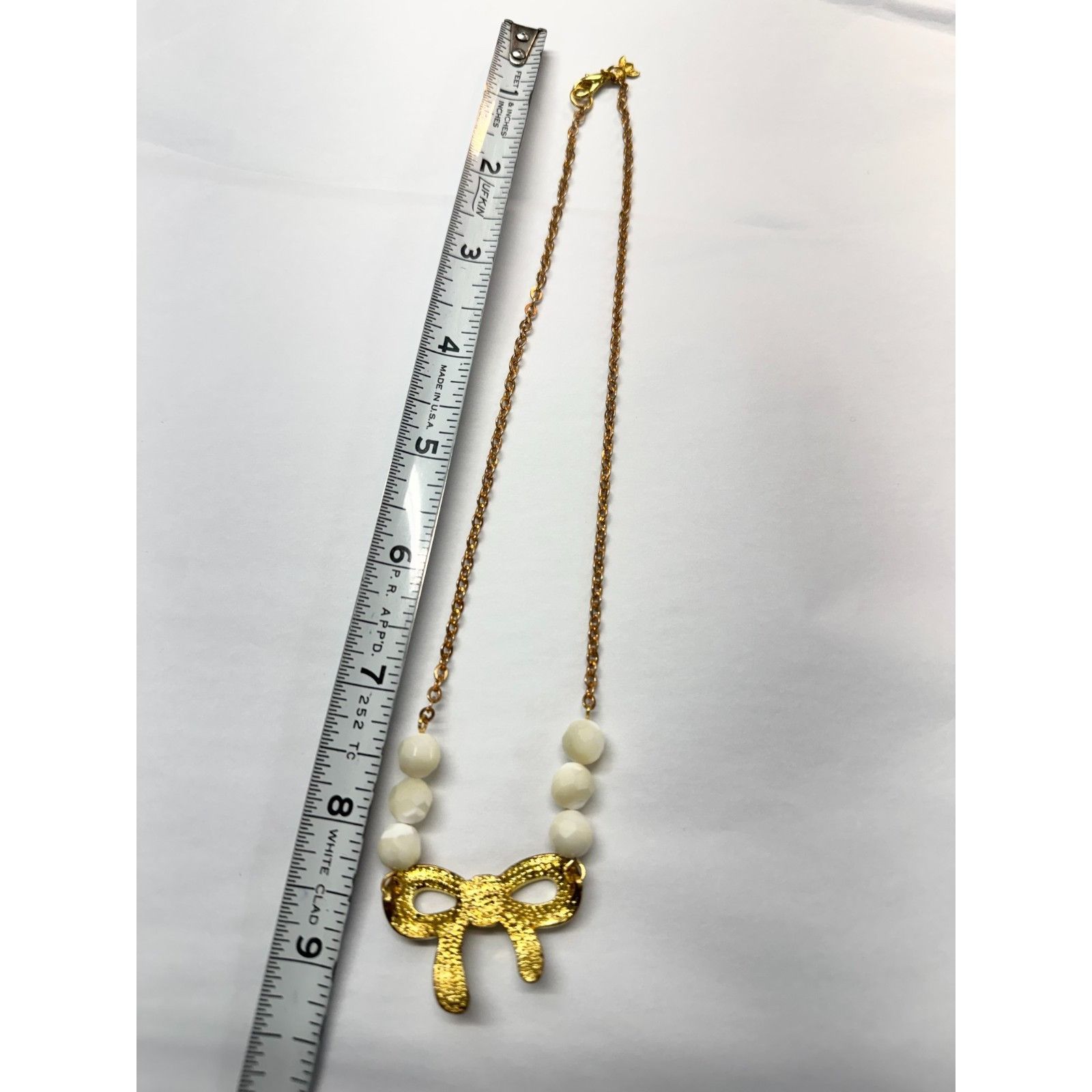 Vintage Vintage rhinestone bow white semi precious bead necklace Size ONE SIZE - 7 Thumbnail