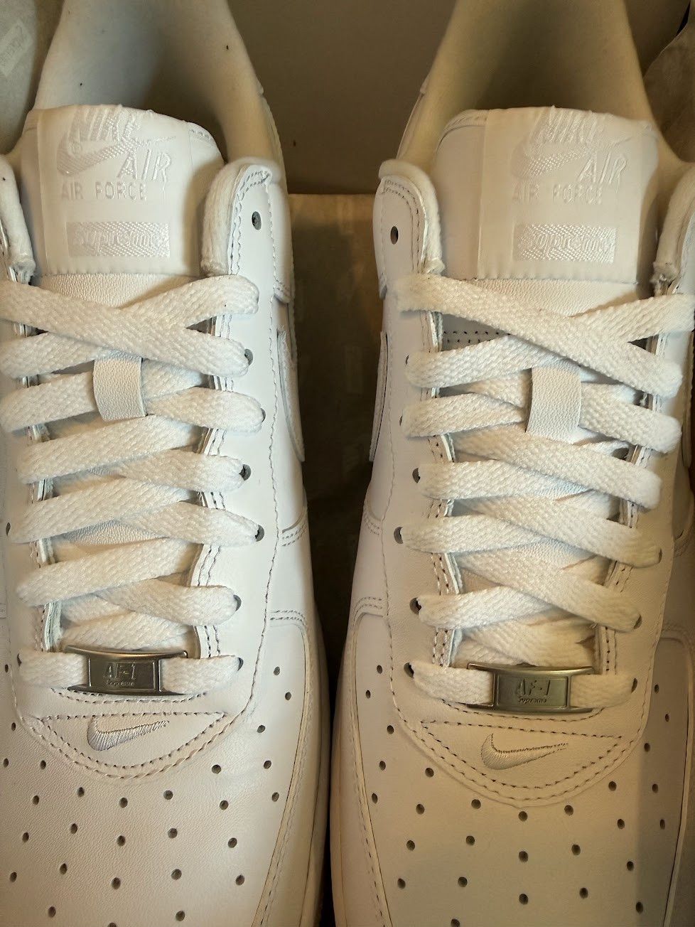 Nike × Supreme `Supreme x Nike Air Force 1 Low White DS Size 12 SS20 Size US 12 / EU 45 - 3 Thumbnail