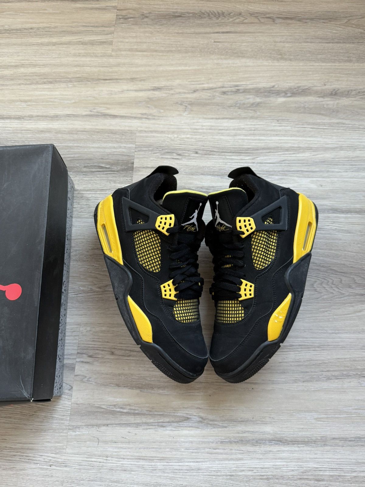 Jordan Brand Jordan 4 Thunder 2012 Size US 11 / EU 44 - 1 Thumbnail