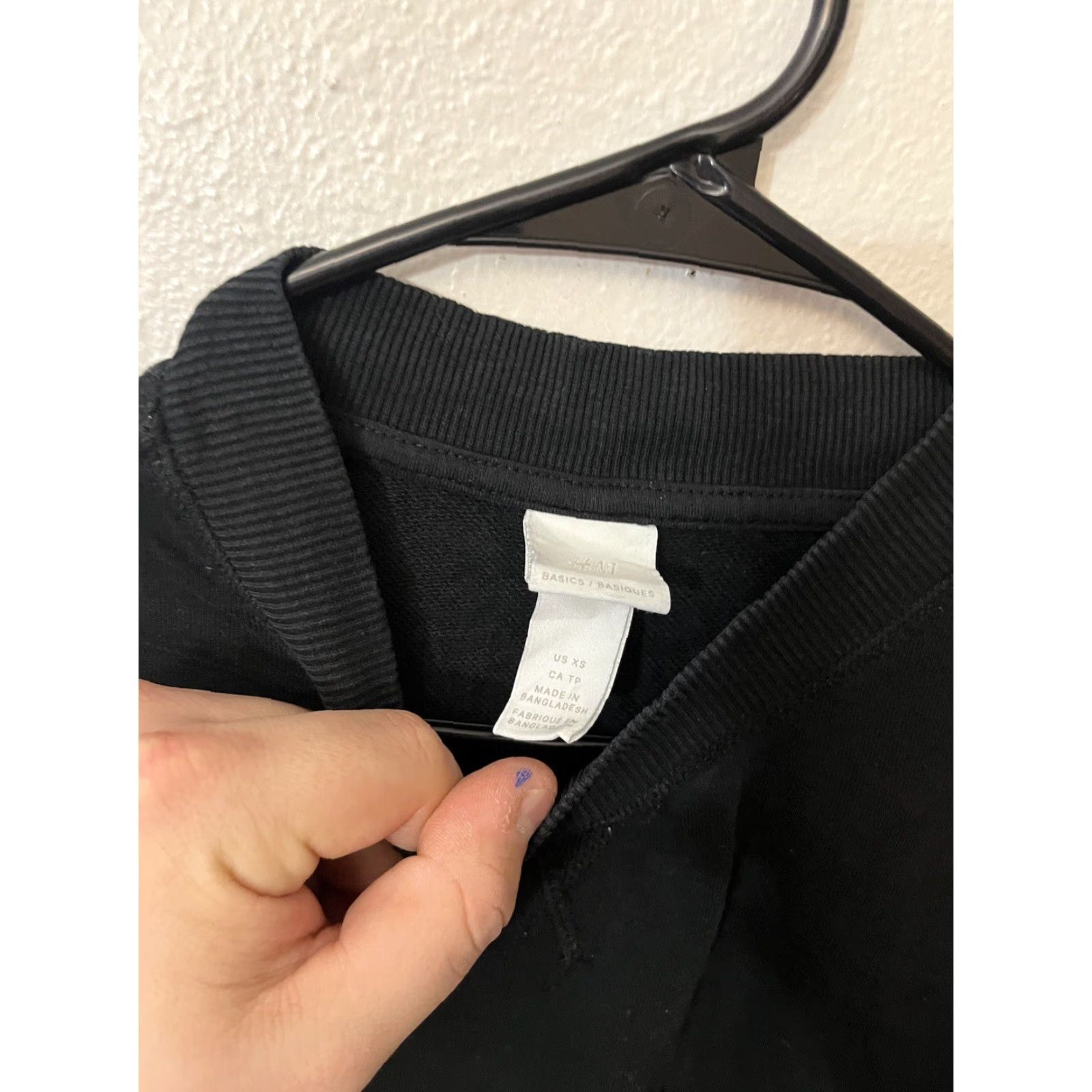 H&M H&M Basic Black Women’s Sweatshirt XS Crew Neck Pullover Solid athleisure cozy Size XS / US 0-2 / IT 36-38 - 2 Thumbnail