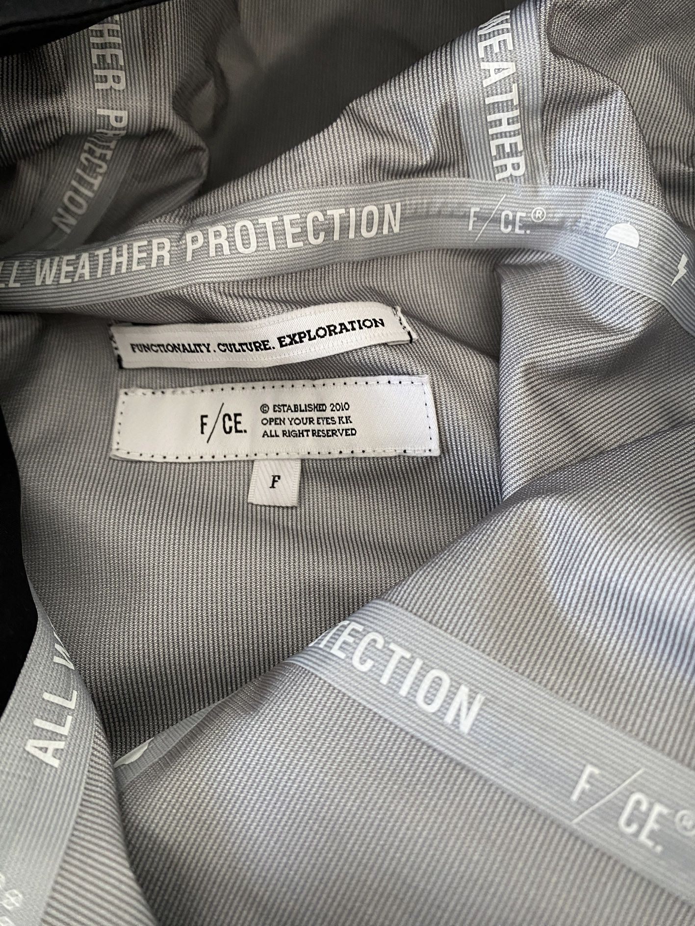 F/CE F/CE short cropped cape Size US M / EU 48-50 / 2 - 6 Thumbnail