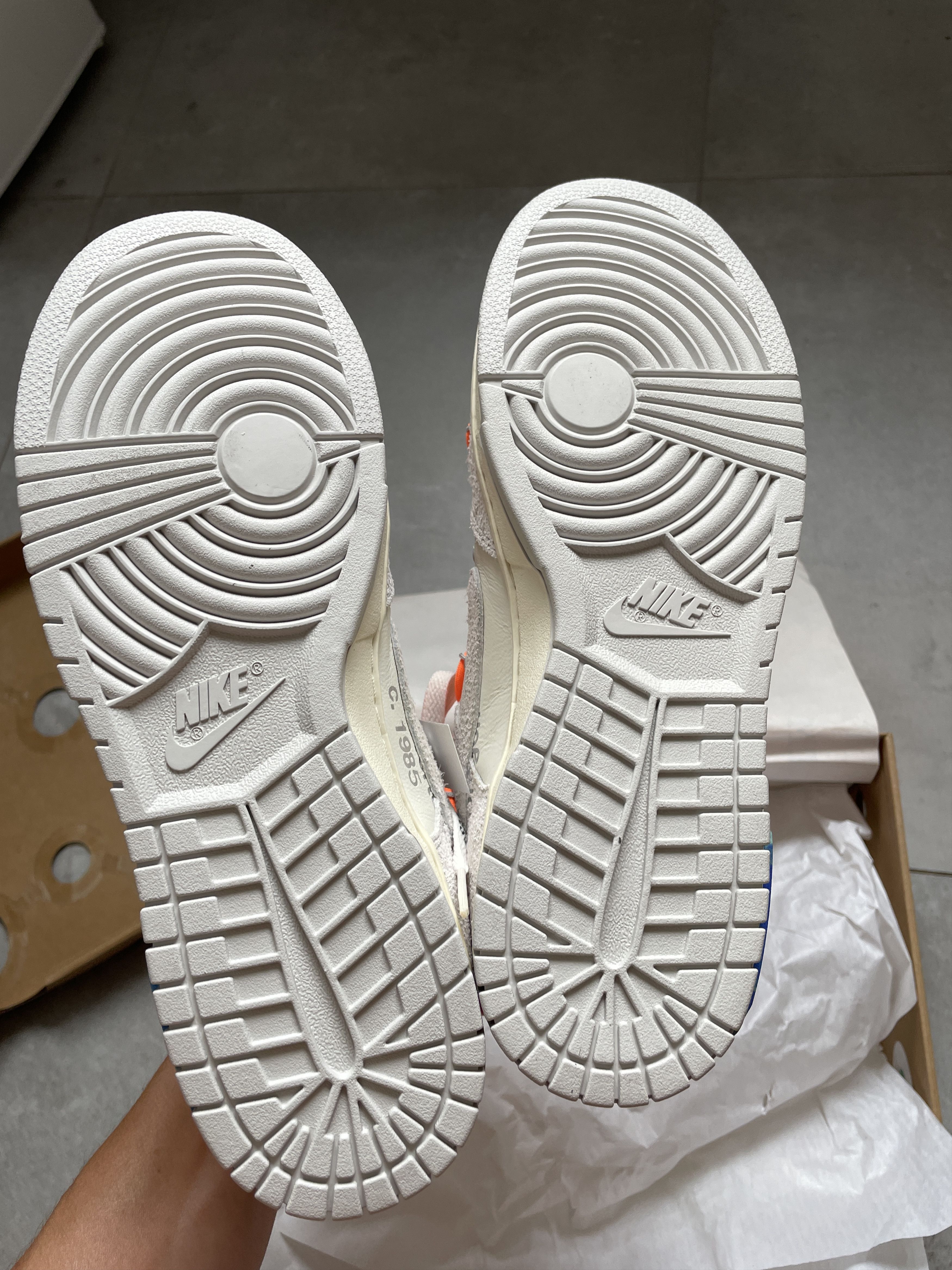 Nike × Off-White × Virgil Abloh NIKE X OFF WHITE LOT 31 DUNK Size US 10.5 / EU 43-44 - 4 Thumbnail