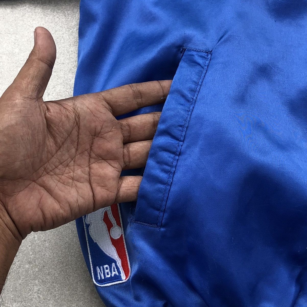 Vintage Vintage 80s NBA Logo LA LAKERS Satin Varsity Jacket USA 🇺🇸 Size US M / EU 48-50 / 2 - 7 Thumbnail