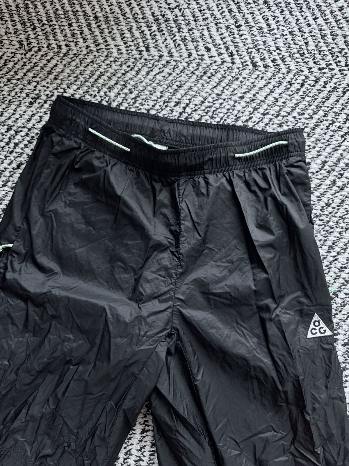 Nike ACG Nike ACG Pants Mens Black Lightweight Straight Leg Size US 28 / EU 44 - 3 Thumbnail