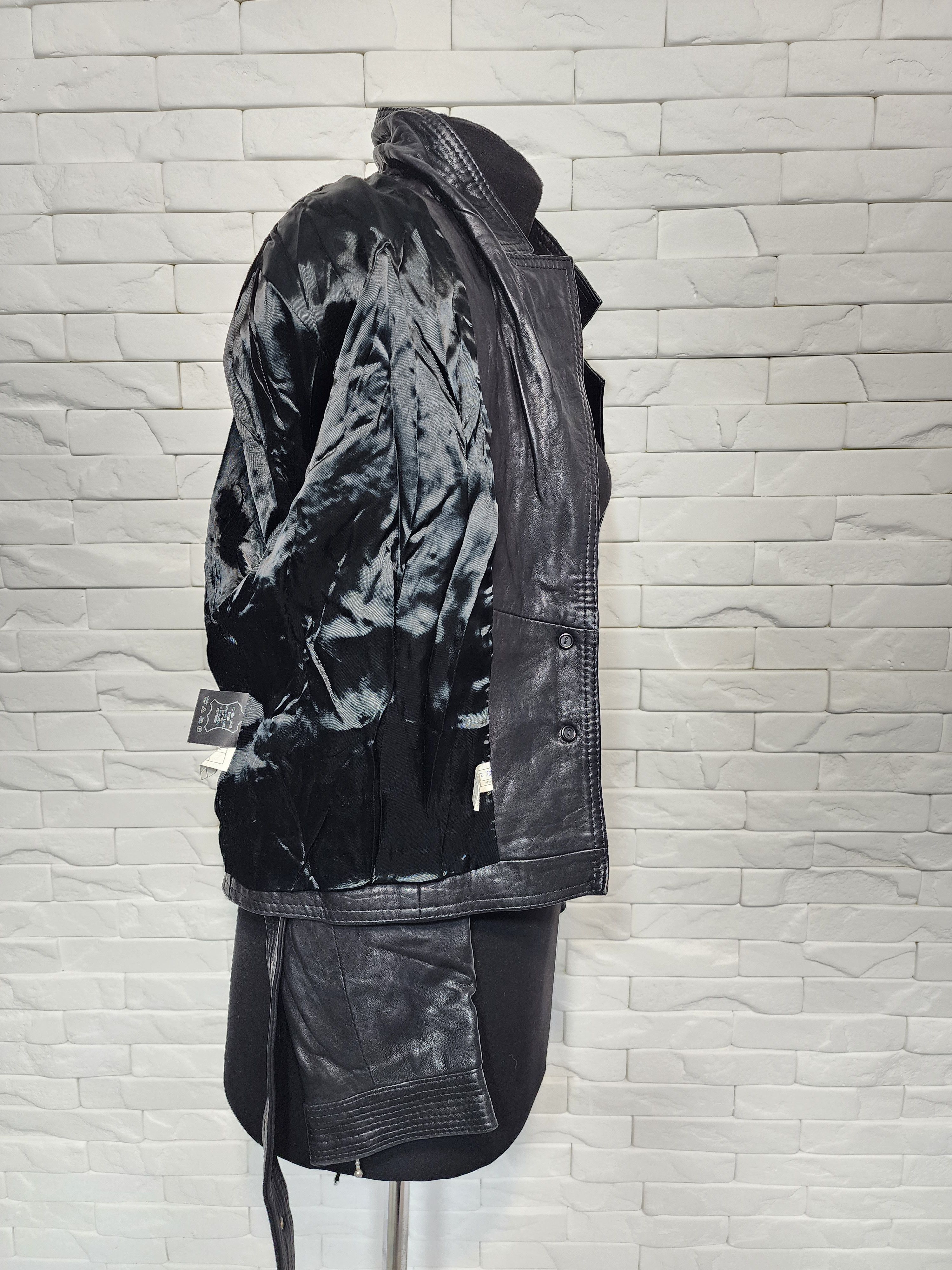 Designer Women's leather jacket with buttons. Size XL / US 12-14 / IT 48-50 - 10 Thumbnail