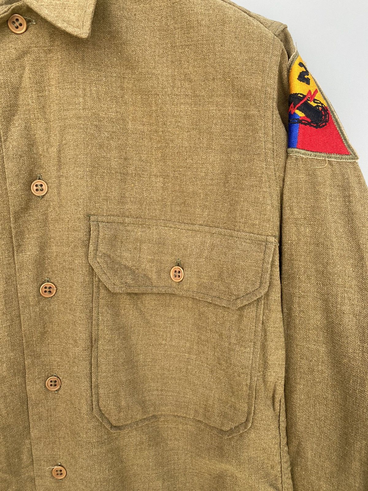 Vintage True Vintage! 1942- WW2- M-1937 US Army 2nd AD Shirt Size US S / EU 44-46 / 1 - 5 Thumbnail