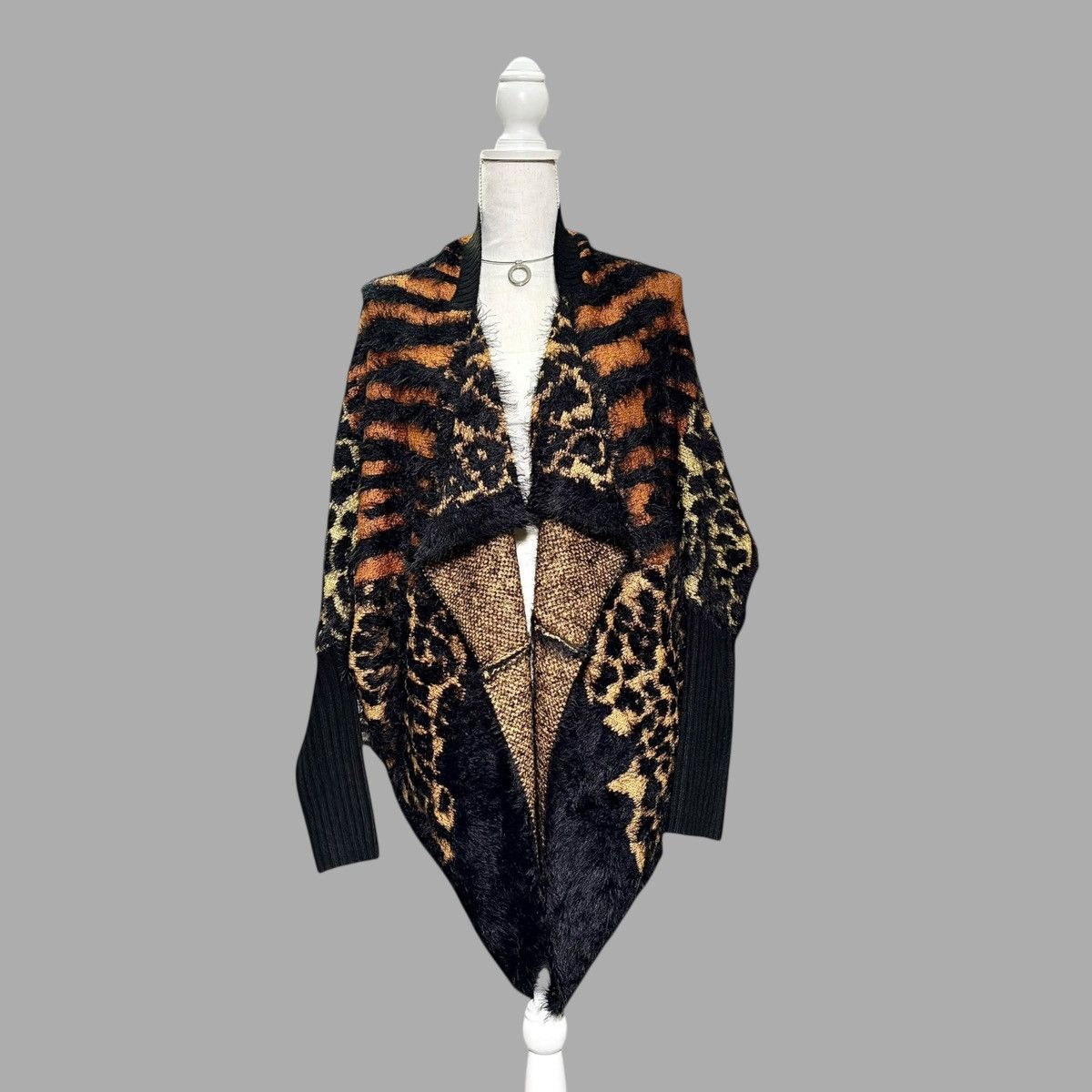 Other Max Sport LA $368 Women’s Animal Long Sleeve Cardigan Sz S/M Size S / US 4 / IT 40 - 1 Thumbnail