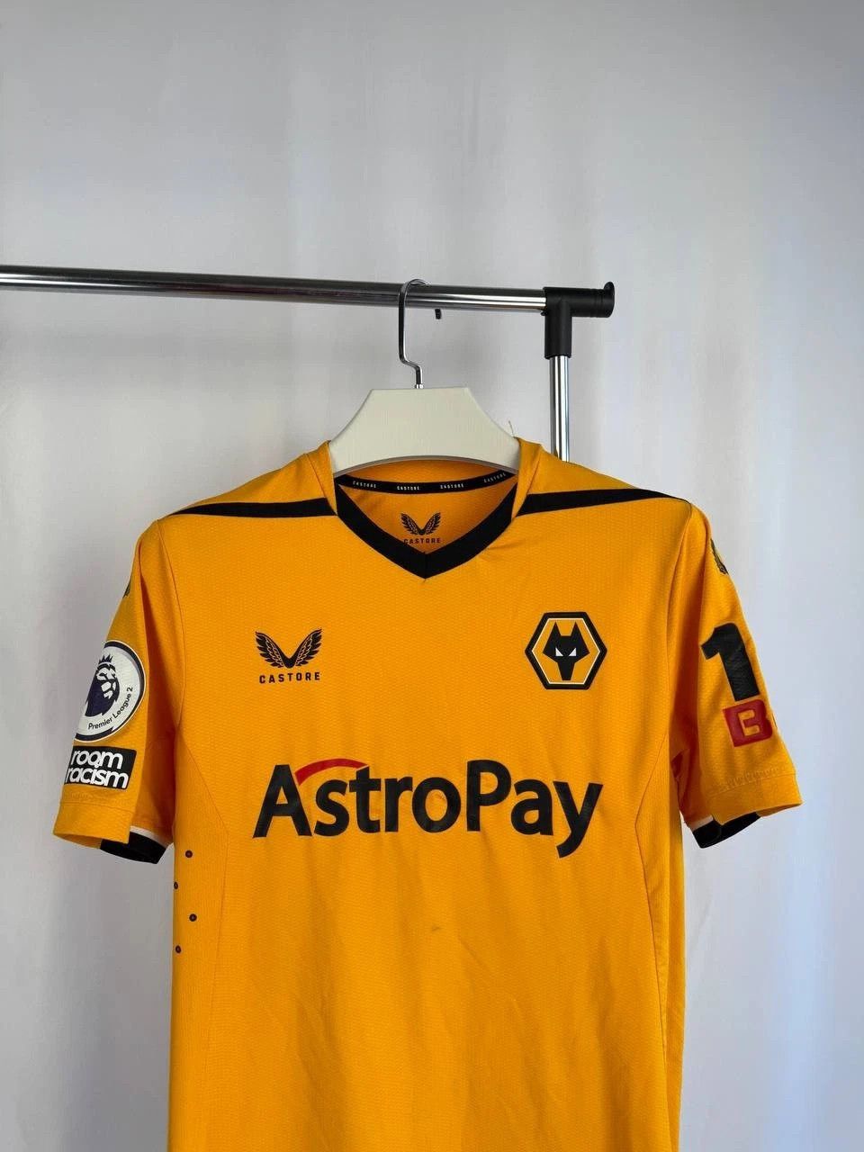 Castore Castore Wolverhampton Wanderers Wolves Home Football Shirt Size US M / EU 48-50 / 2 - 4 Thumbnail