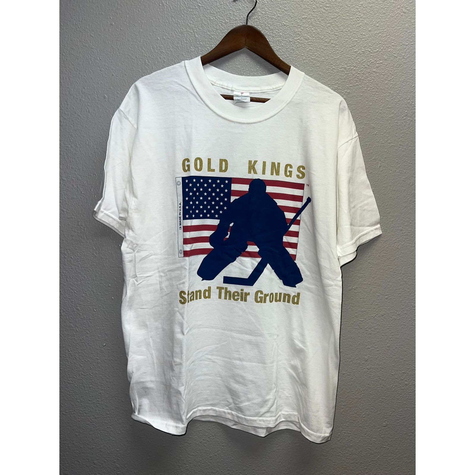 Gildan Vintage Gold Kings Shirt Hockey Stand Their Ground Tee 90s L Size US L / EU 52-54 / 3 - 1 Thumbnail