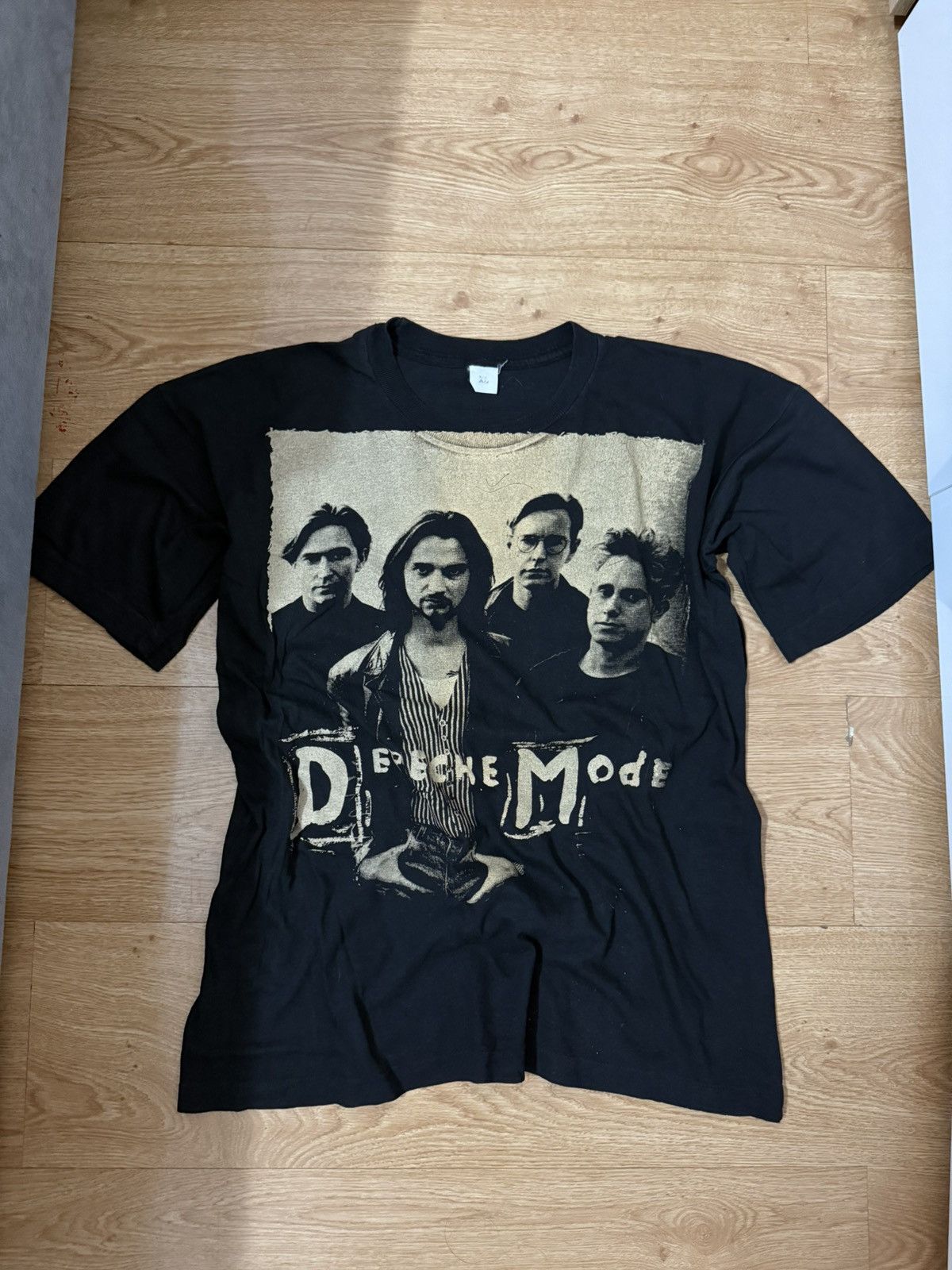 Band Tees Vintage RARE Depeche Mode 1993 Devotional Tour T Shirt Size US M / EU 48-50 / 2 - 1 Thumbnail